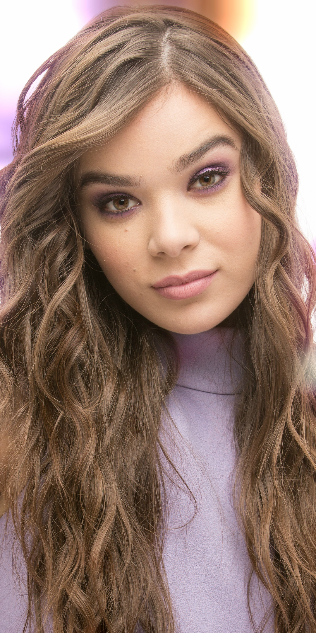 Download mobile wallpaper Singer, Face, Brunette, American, Celebrity, Actress, Hailee Steinfeld for free.