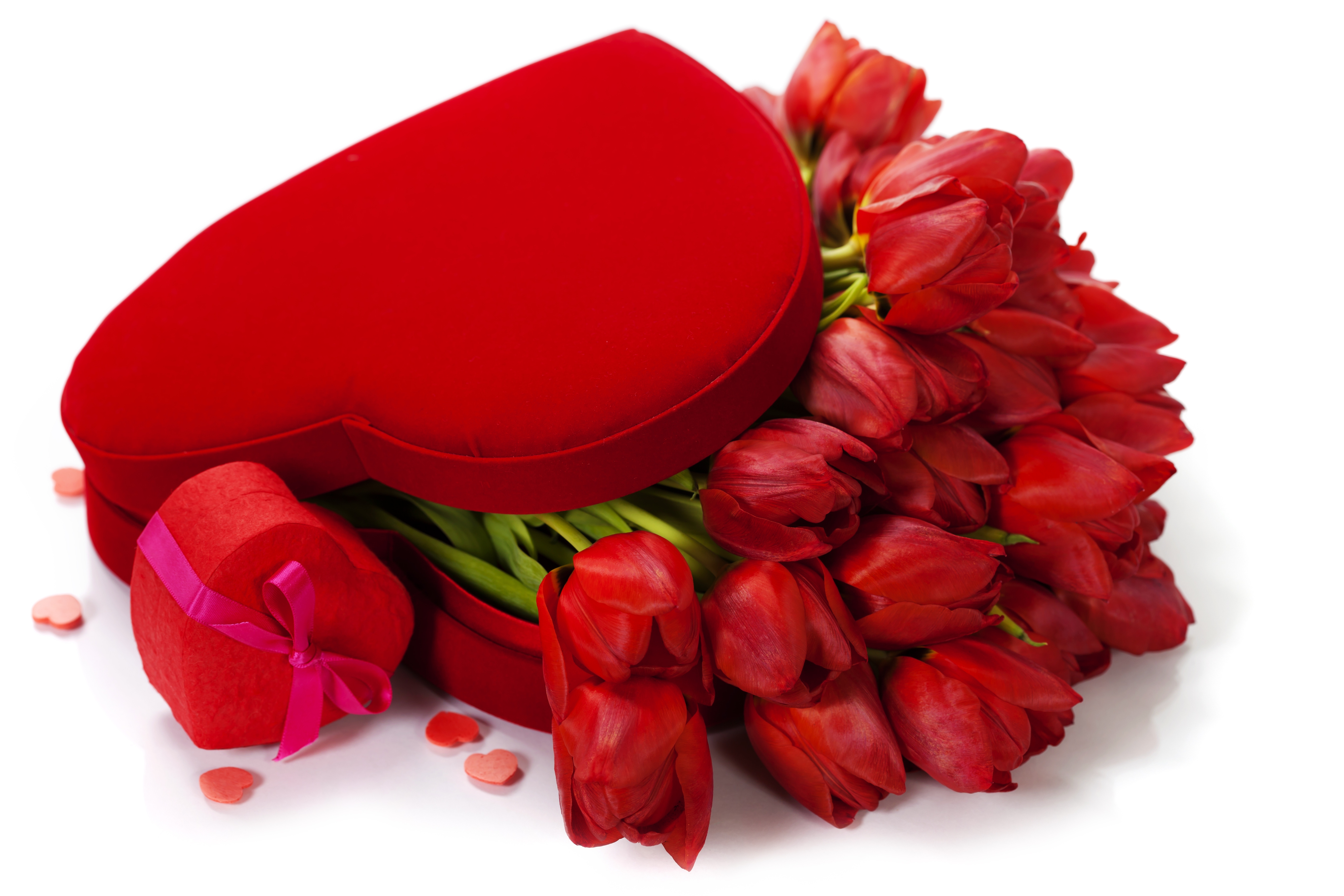 810347 завантажити картинку свято, день святого валентина, коробка, квітка, серце, у формі серця, червона квітка, тюльпан - шпалери і заставки безкоштовно