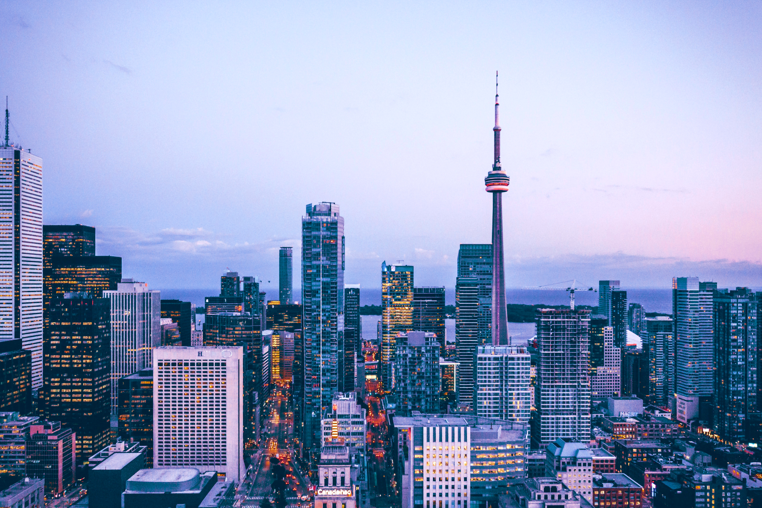 Laden Sie das Städte, Gebäude, Toronto, Menschengemacht, Großstadt-Bild kostenlos auf Ihren PC-Desktop herunter