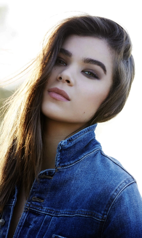 Download mobile wallpaper Celebrity, Hailee Steinfeld for free.