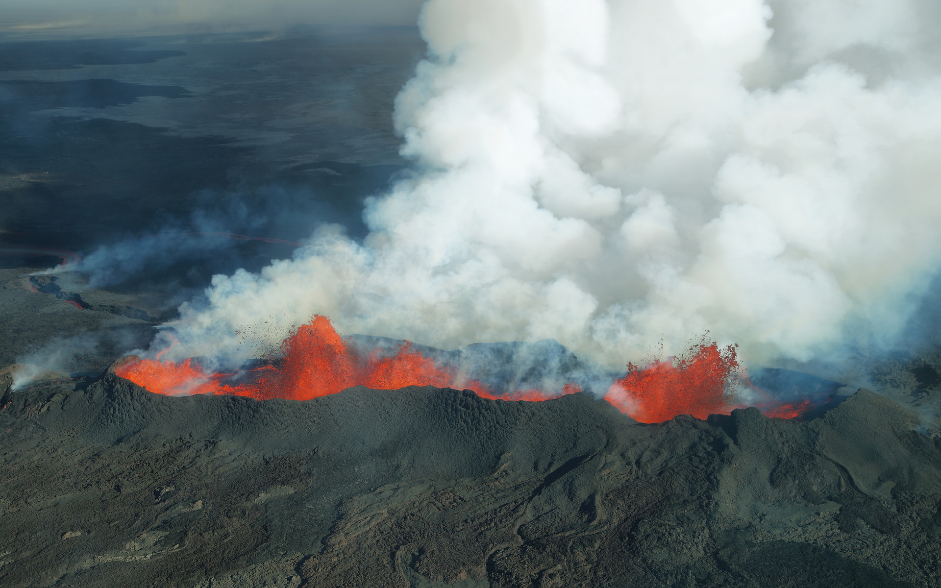 356964 Bild herunterladen erde/natur, bárðarbunga, krater, island, lava, schichtvulkan, vulkan, vulkane - Hintergrundbilder und Bildschirmschoner kostenlos