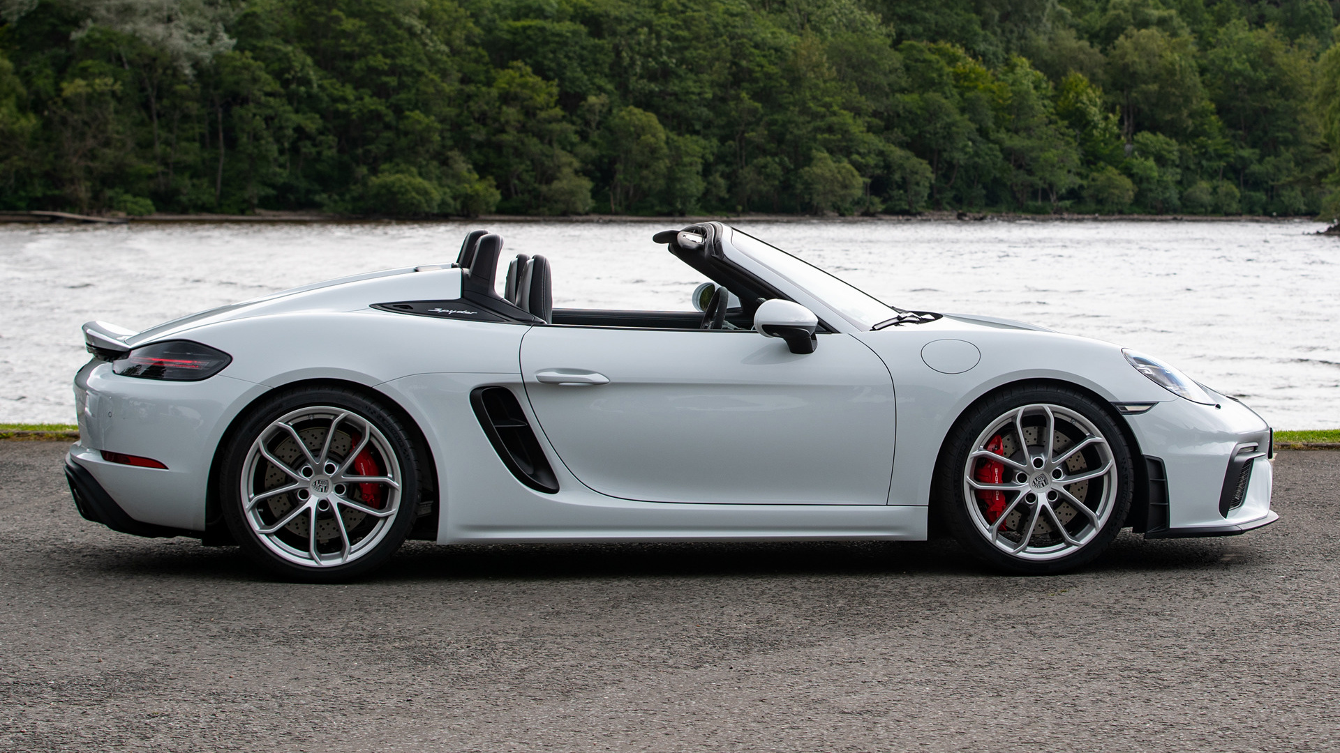 491299 Bildschirmschoner und Hintergrundbilder Porsche 718 Spyder auf Ihrem Telefon. Laden Sie  Bilder kostenlos herunter