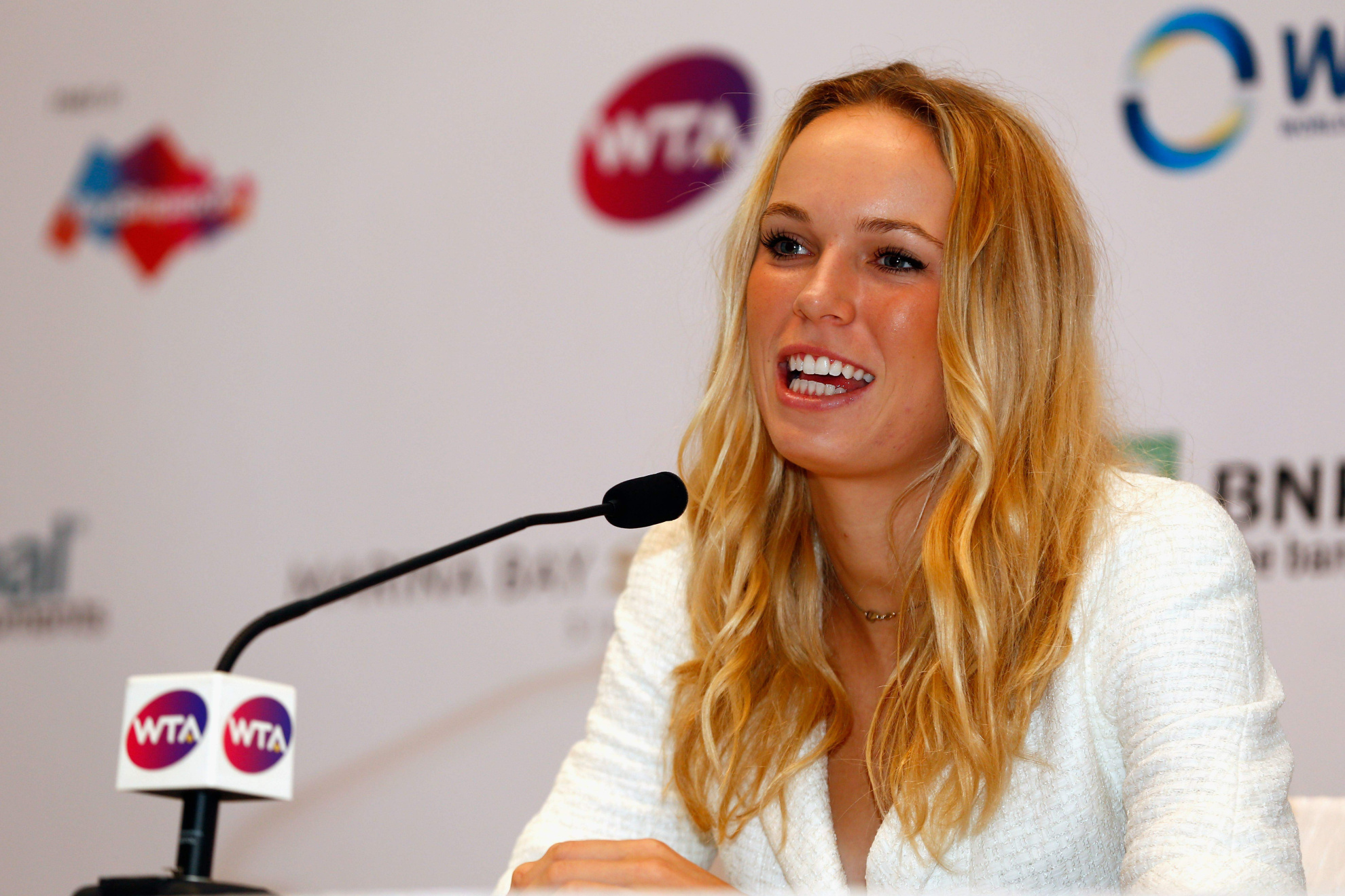 Download mobile wallpaper Sports, Tennis, Danish, Caroline Wozniacki for free.