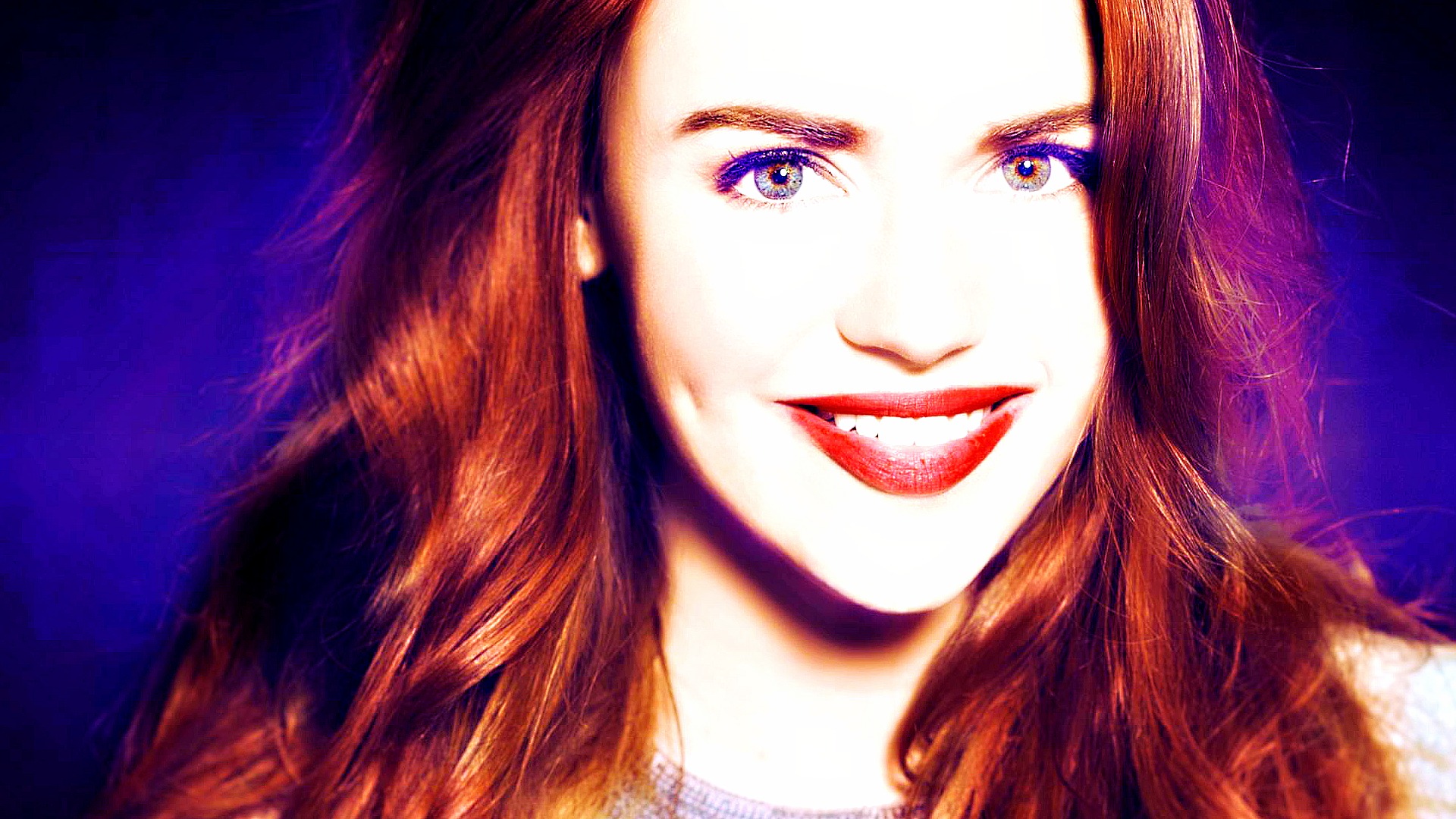 Download mobile wallpaper Smile, Redhead, Face, Celebrity, Actress, Lipstick, Holland Roden for free.