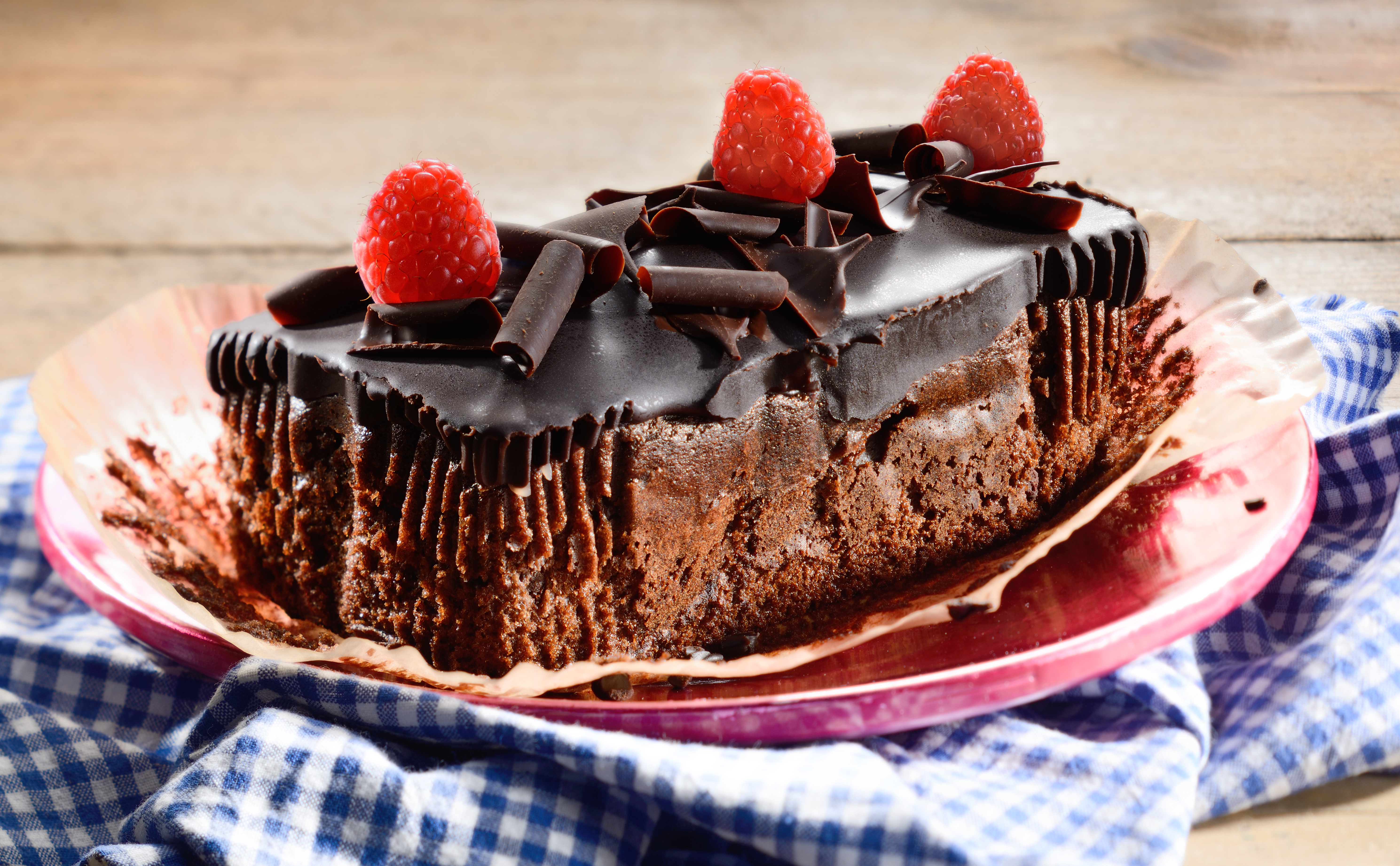 Free download wallpaper Food, Dessert, Chocolate, Raspberry, Sweets, Pastry on your PC desktop
