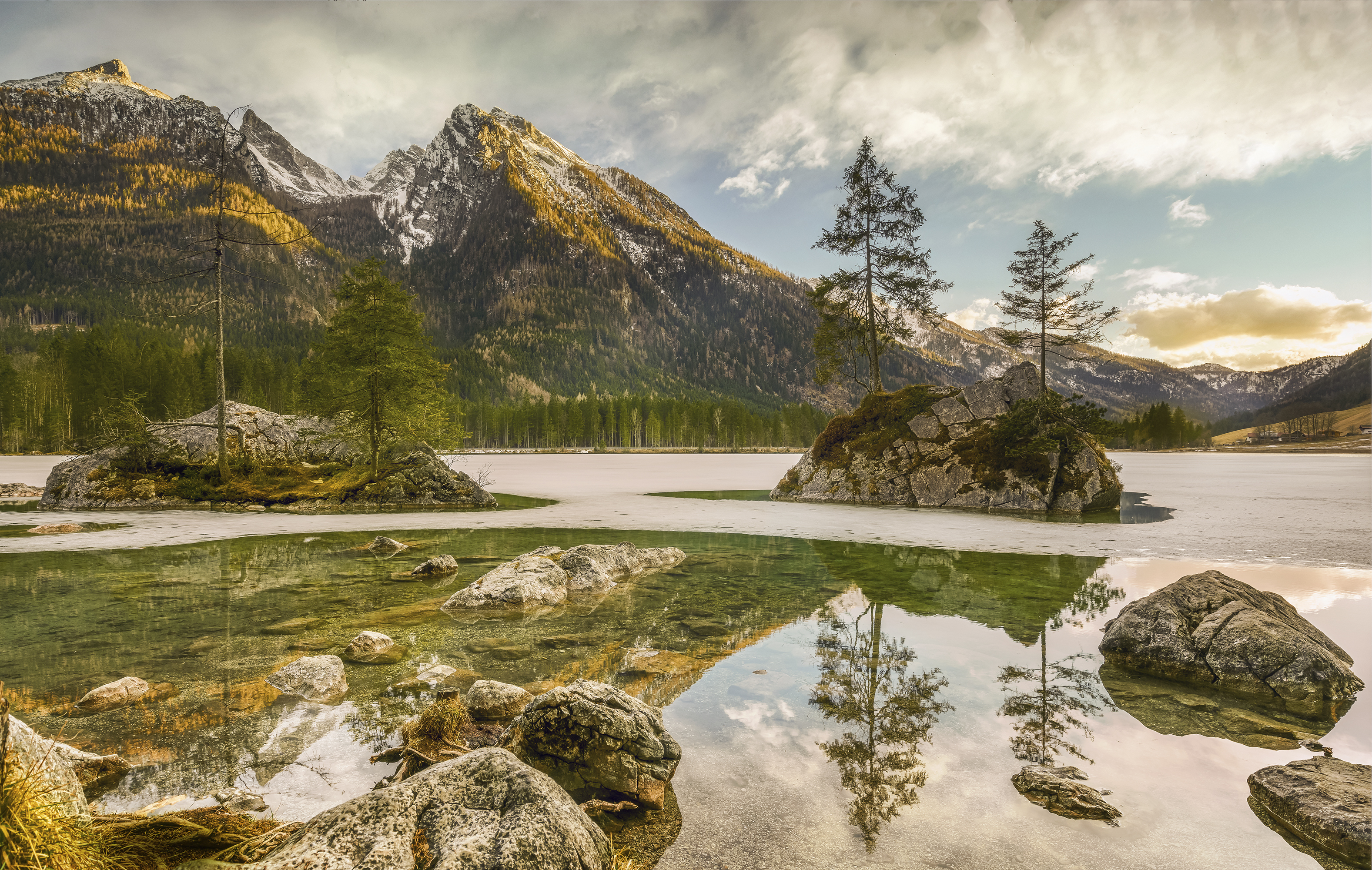 Handy-Wallpaper Natur, Seen, See, Gebirge, Insel, Erde/natur, Spiegelung kostenlos herunterladen.