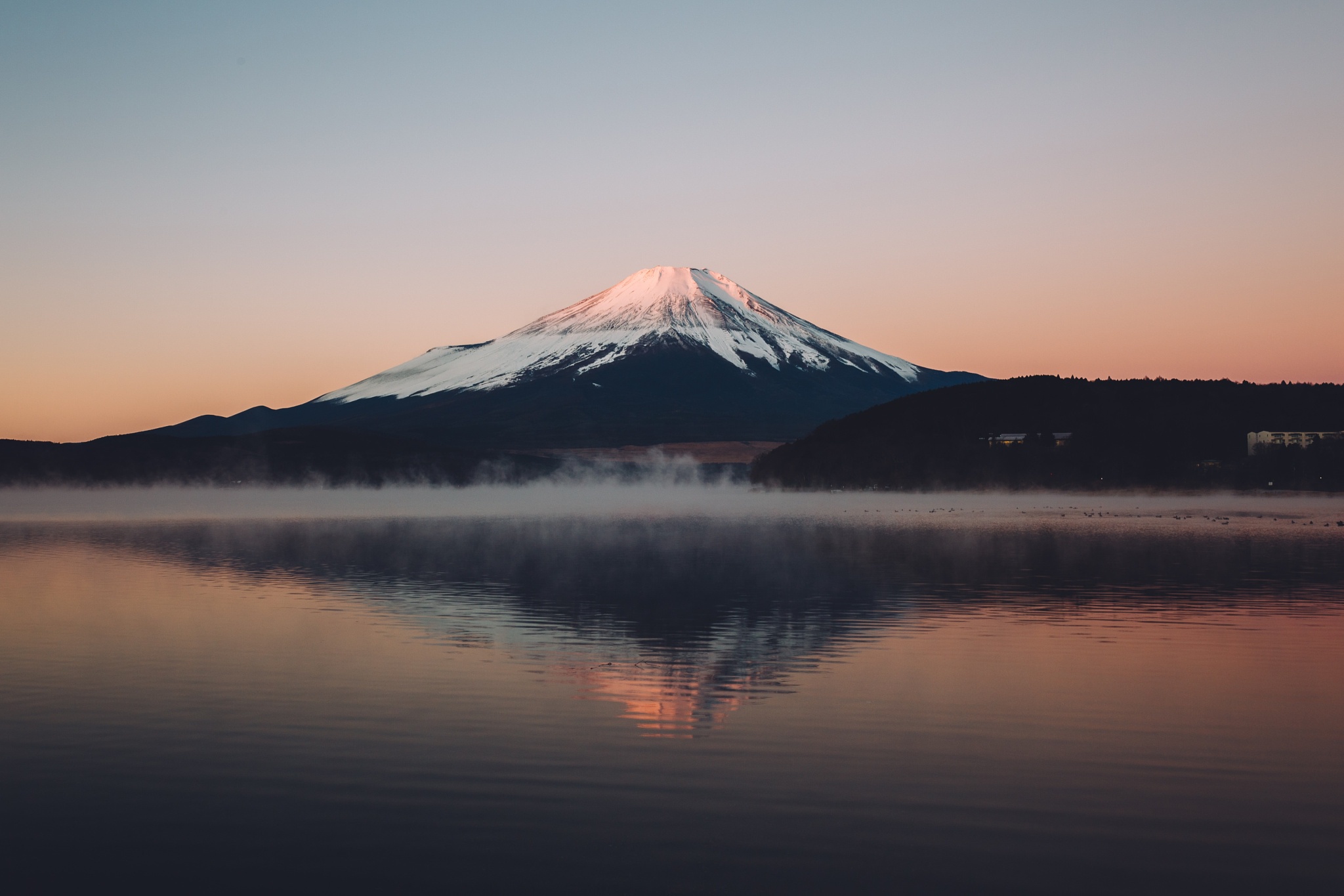 Laden Sie das See, Gebirge, Japan, Vulkan, Fujisan, Vulkane, Erde/natur, Spiegelung-Bild kostenlos auf Ihren PC-Desktop herunter
