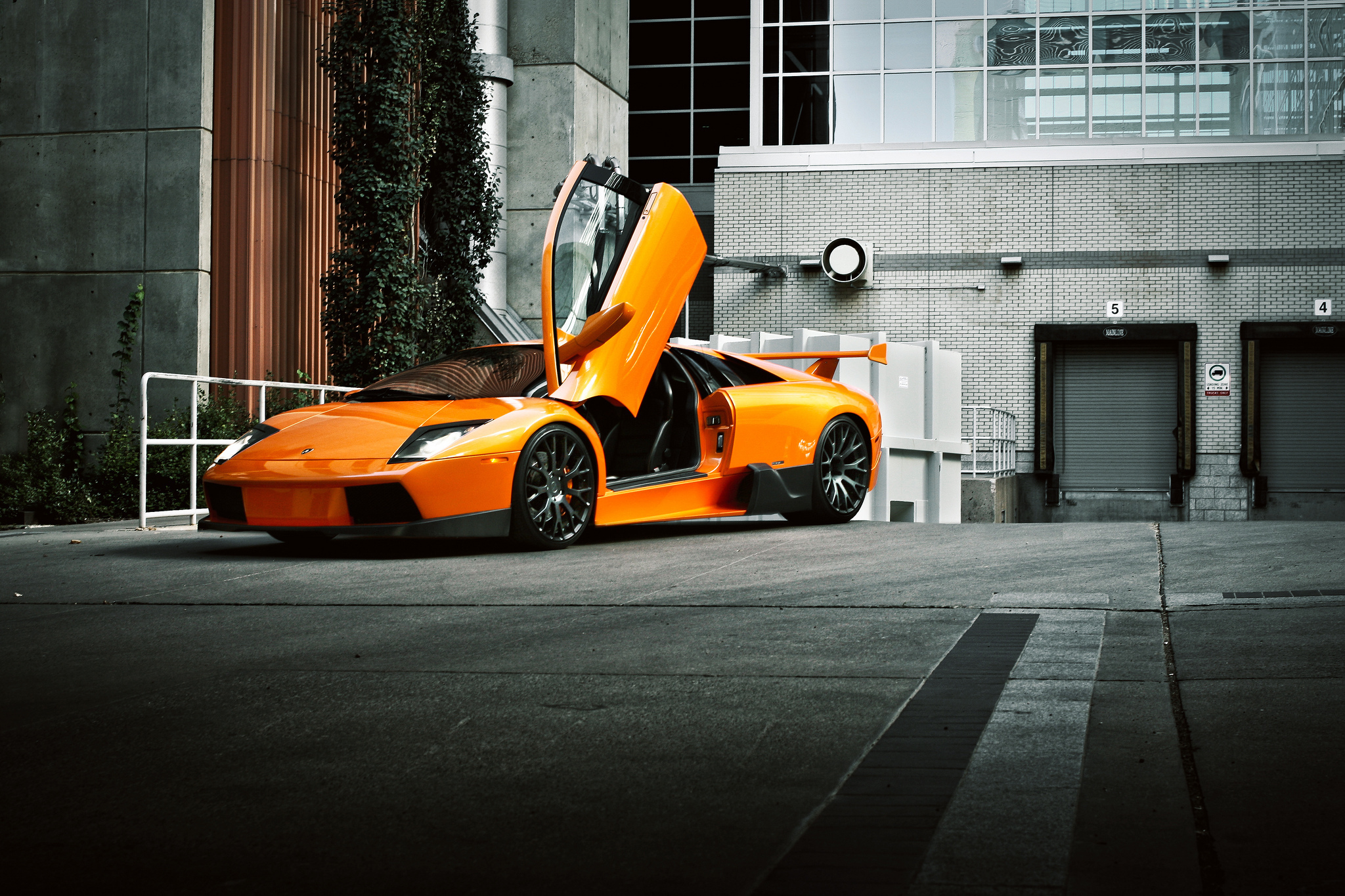 Handy-Wallpaper Orangefarbenes Auto, Lamborghini Murcielago, Lamborghini, Fahrzeuge kostenlos herunterladen.