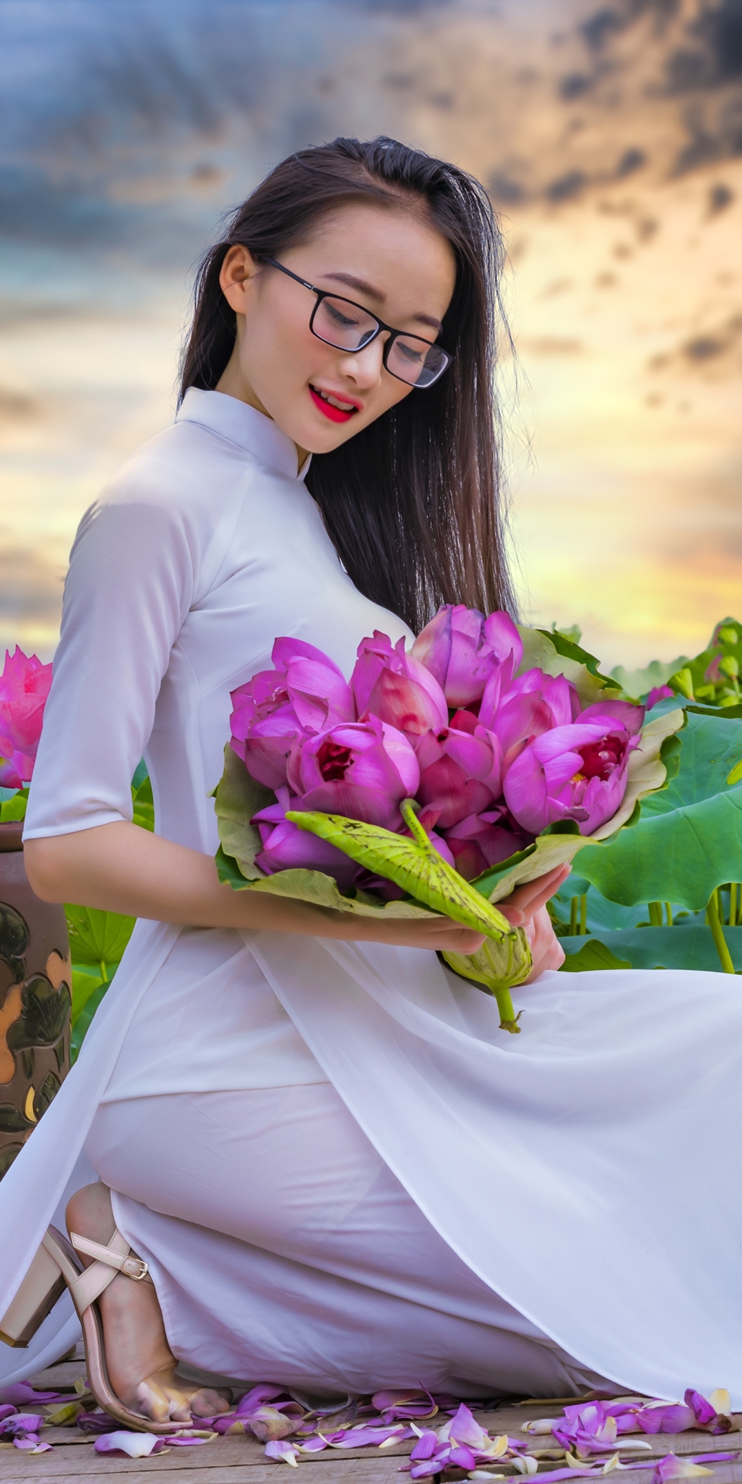 Download mobile wallpaper Model, Women, Asian, Black Hair, Pink Flower for free.