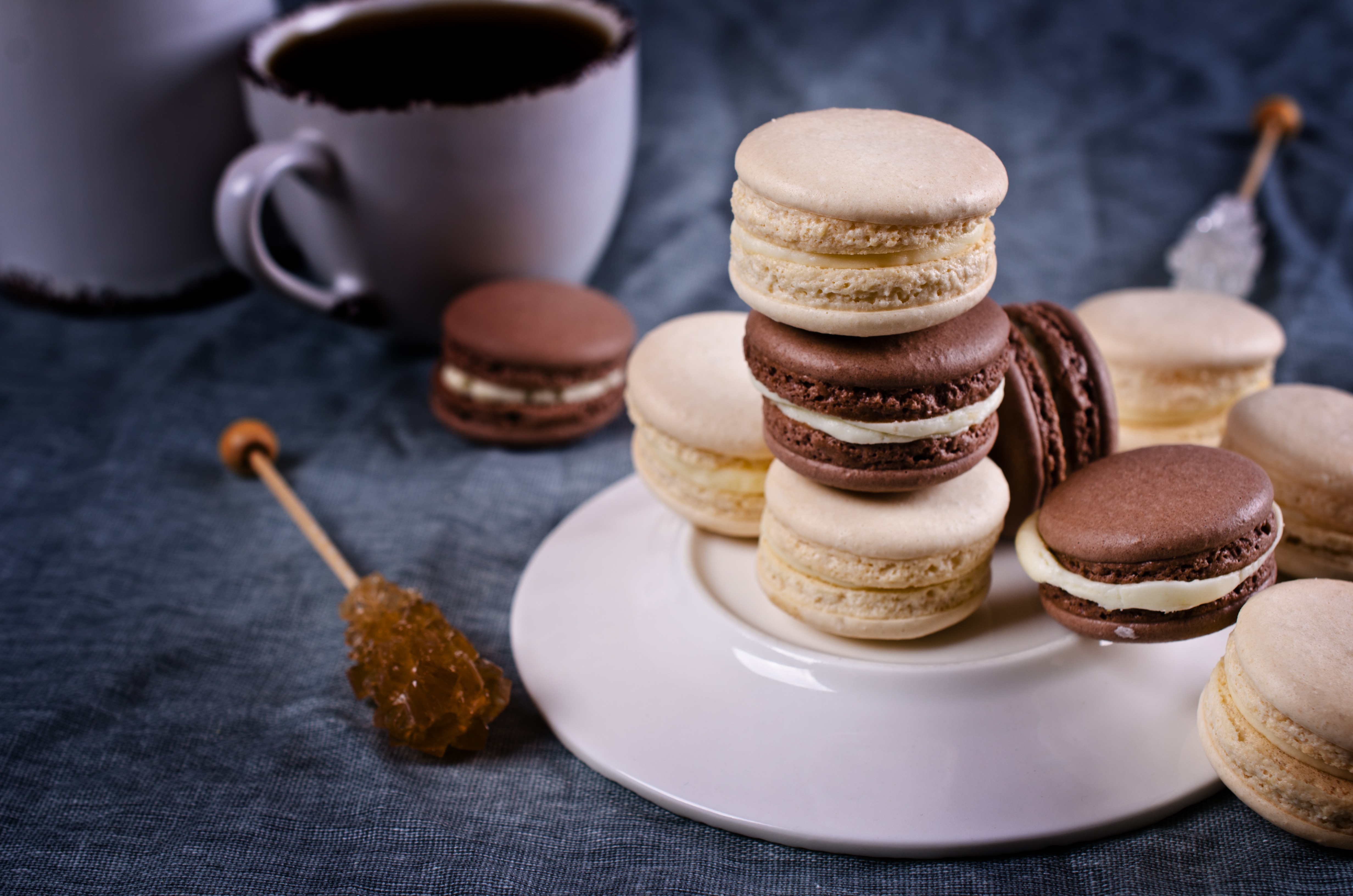 Download mobile wallpaper Food, Sweets, Macaron for free.