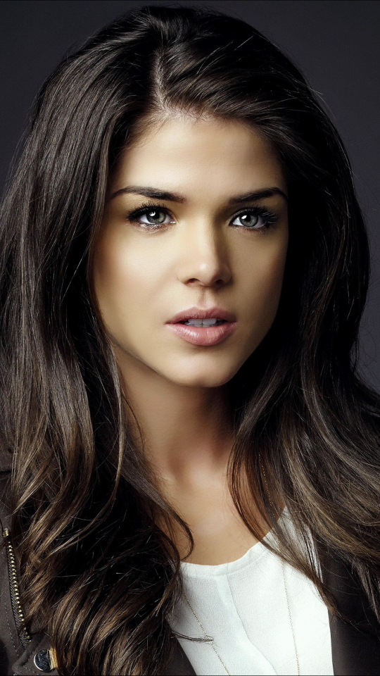 Download mobile wallpaper Face, Model, Celebrity, Black Hair, Marie Avgeropoulos for free.