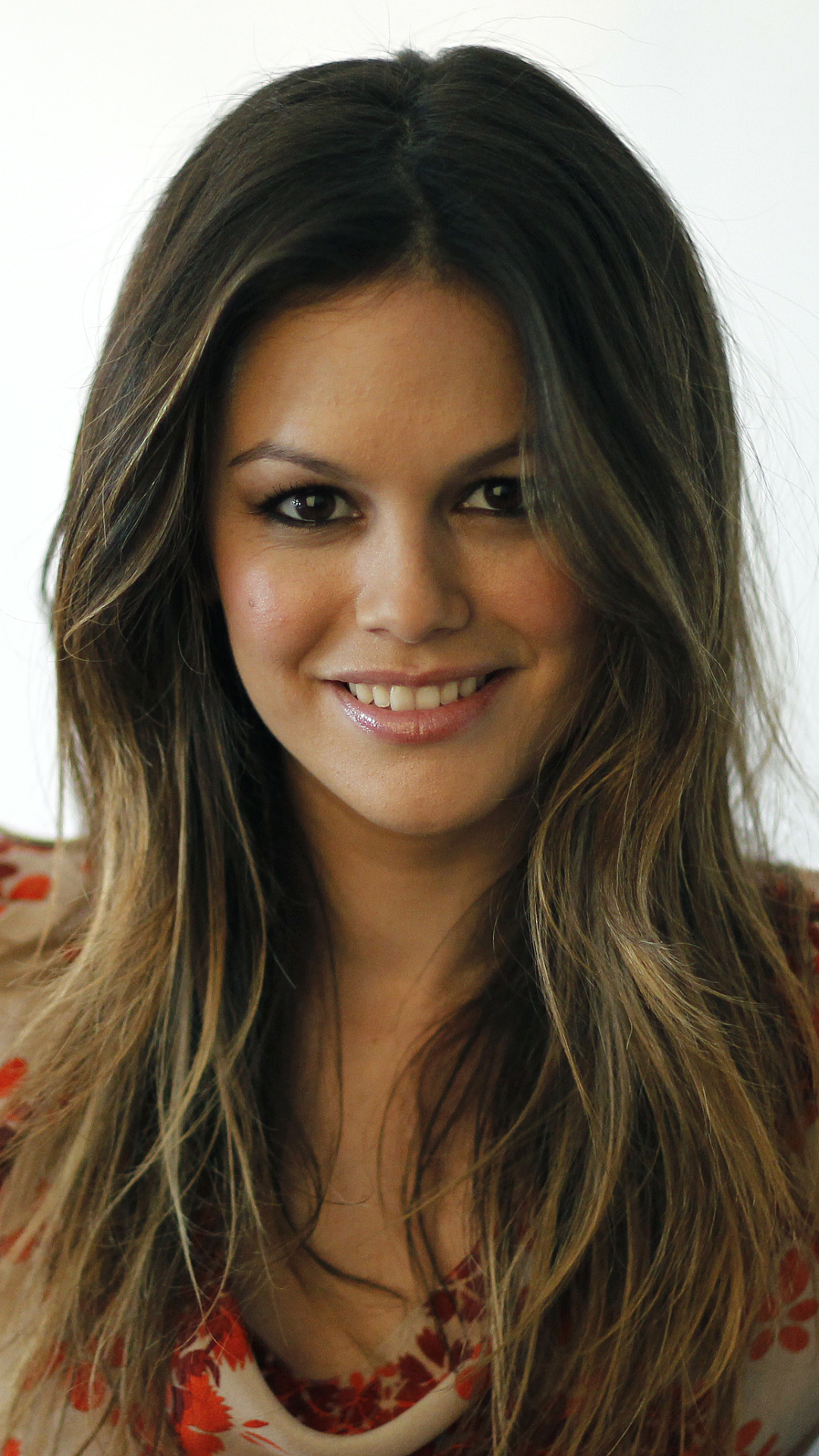 Baixar papel de parede para celular de Morena, Celebridade, Olhos Castanhos, Cabelo Castanho, Atriz, Rachel Bilson gratuito.