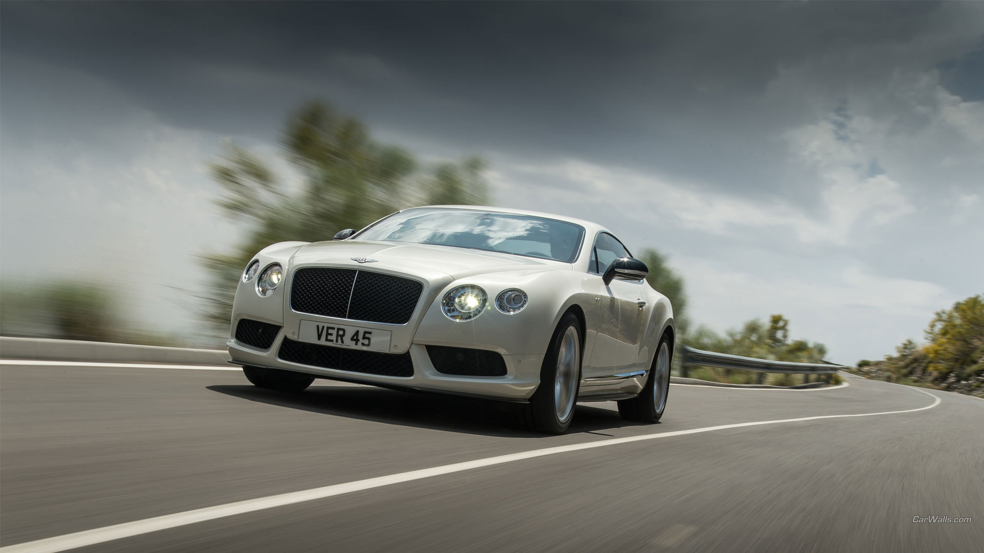 Download mobile wallpaper Vehicles, Bentley Continental Gt V8 for free.