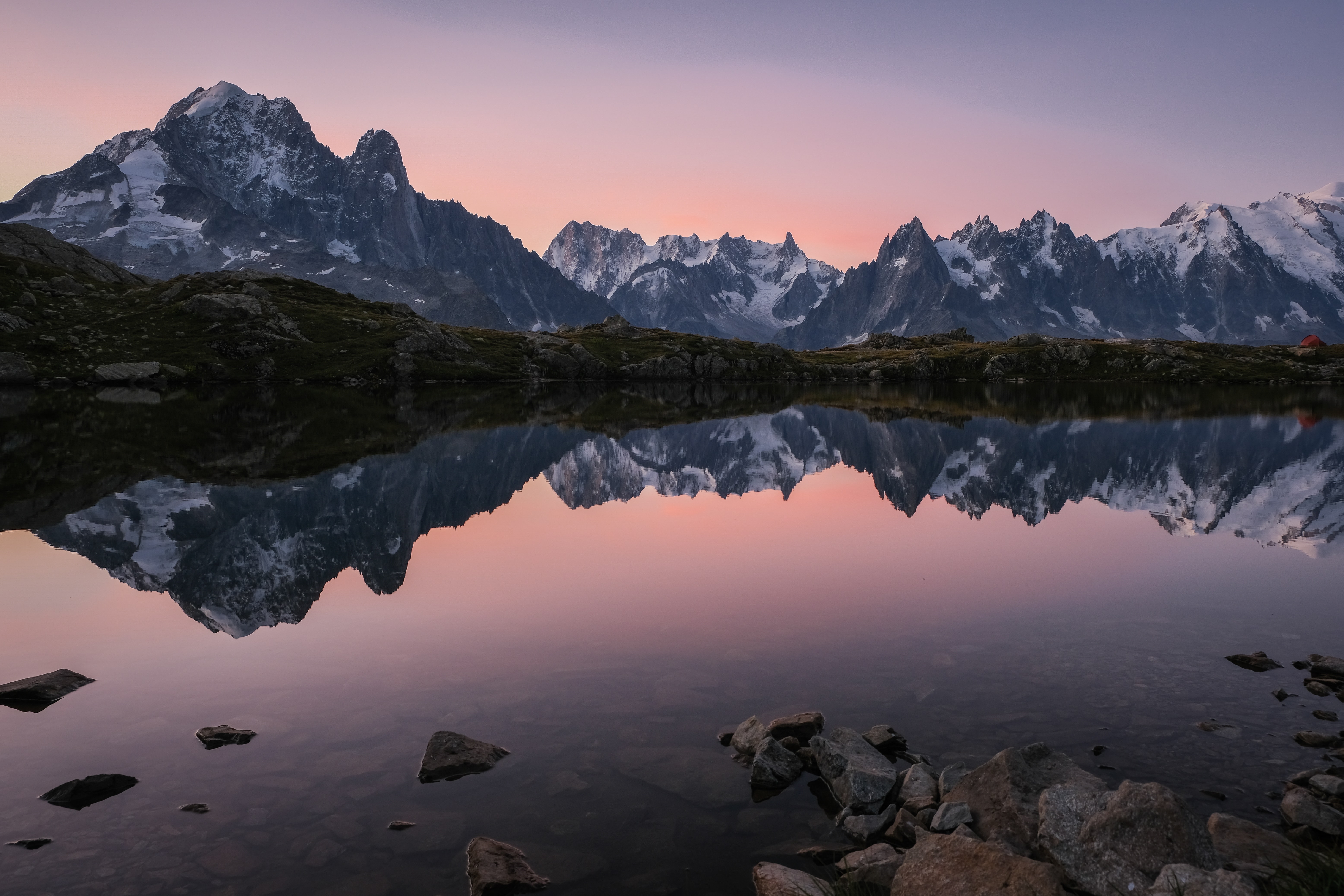PCデスクトップに自然, 山脈, 湖, 反射, 夕暮れ, 薄明, 風景画像を無料でダウンロード