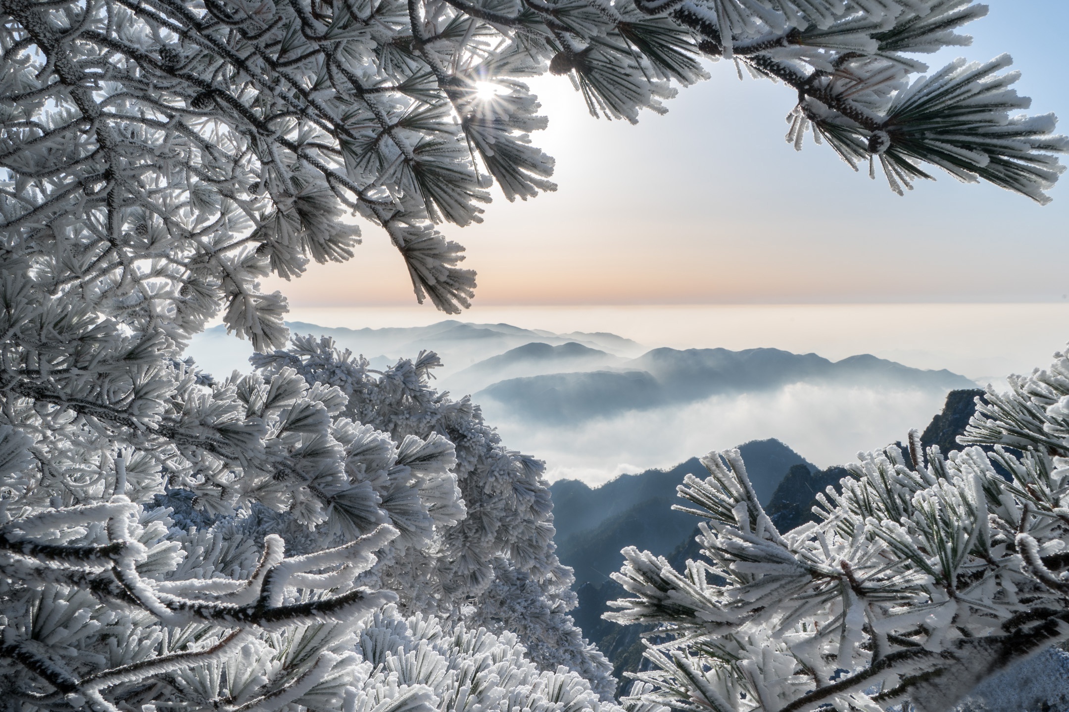 Free download wallpaper Landscape, Winter, Nature, Snow, Horizon, Mountain, Fog, Earth on your PC desktop