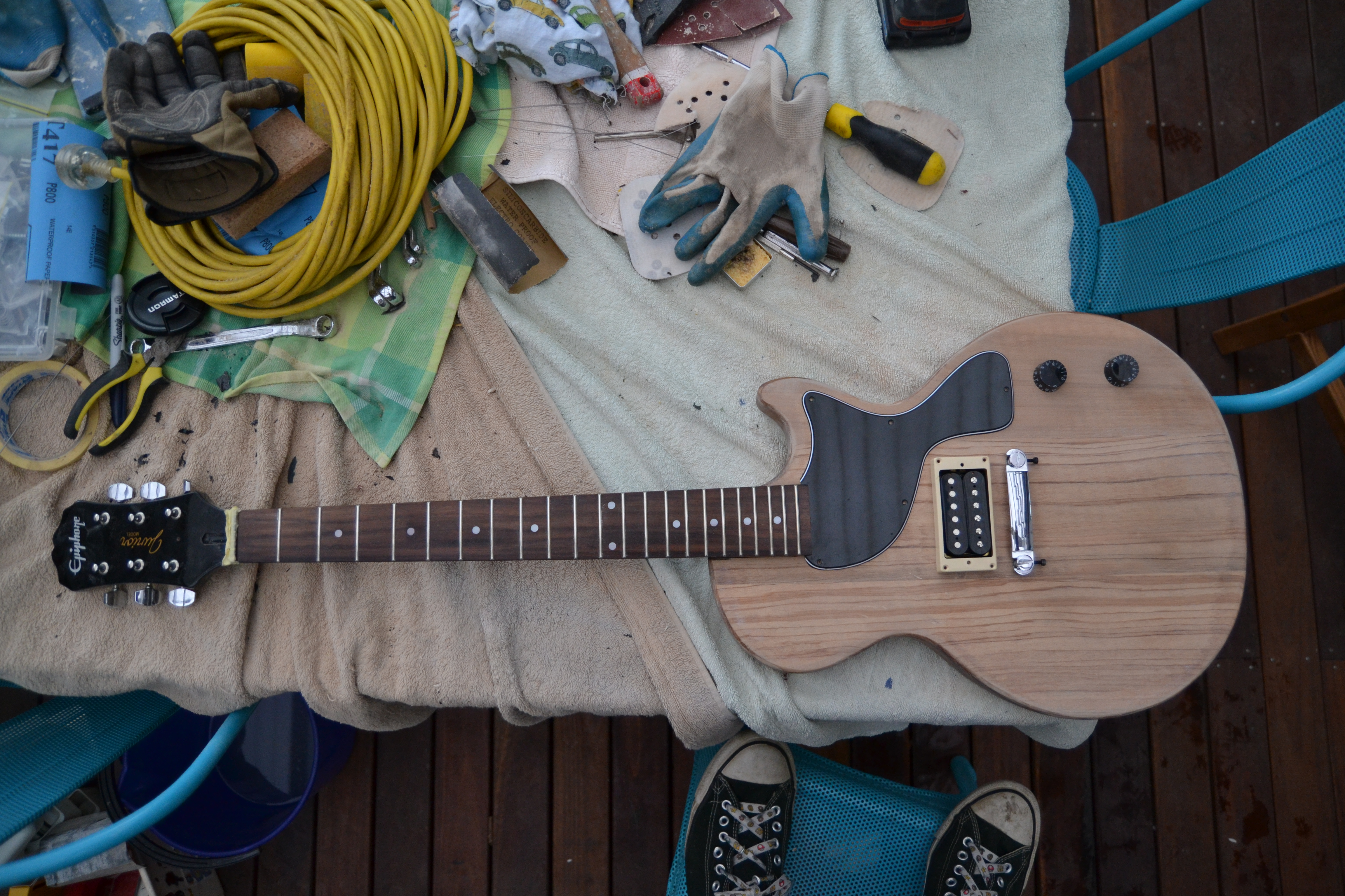 Téléchargez des papiers peints mobile Musique, Guitare gratuitement.