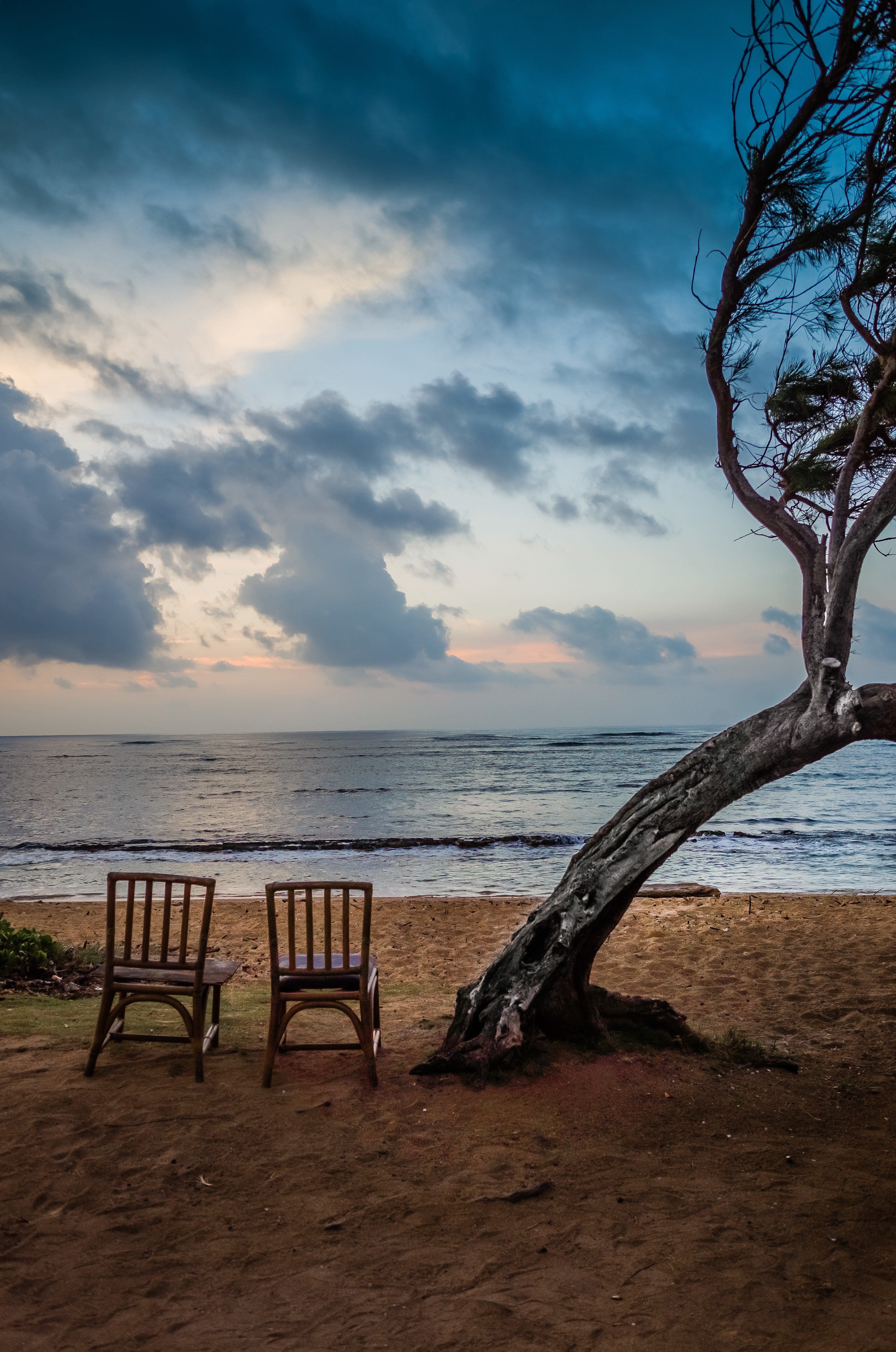 89458 завантажити картинку берег, узбережжя, самота, самоті, різне, тиша, стільці - шпалери і заставки безкоштовно