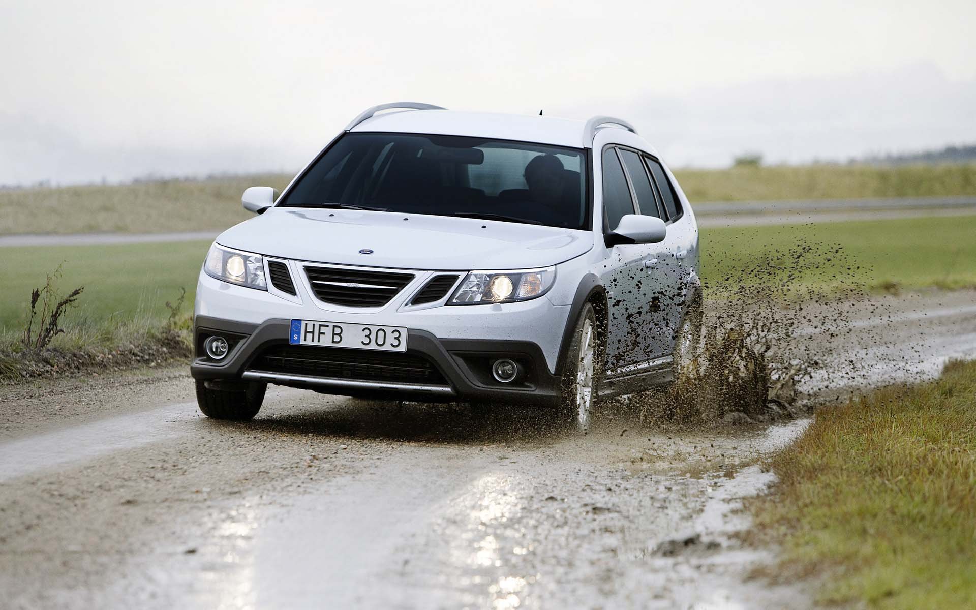 Handy-Wallpaper Saab, Fahrzeuge kostenlos herunterladen.