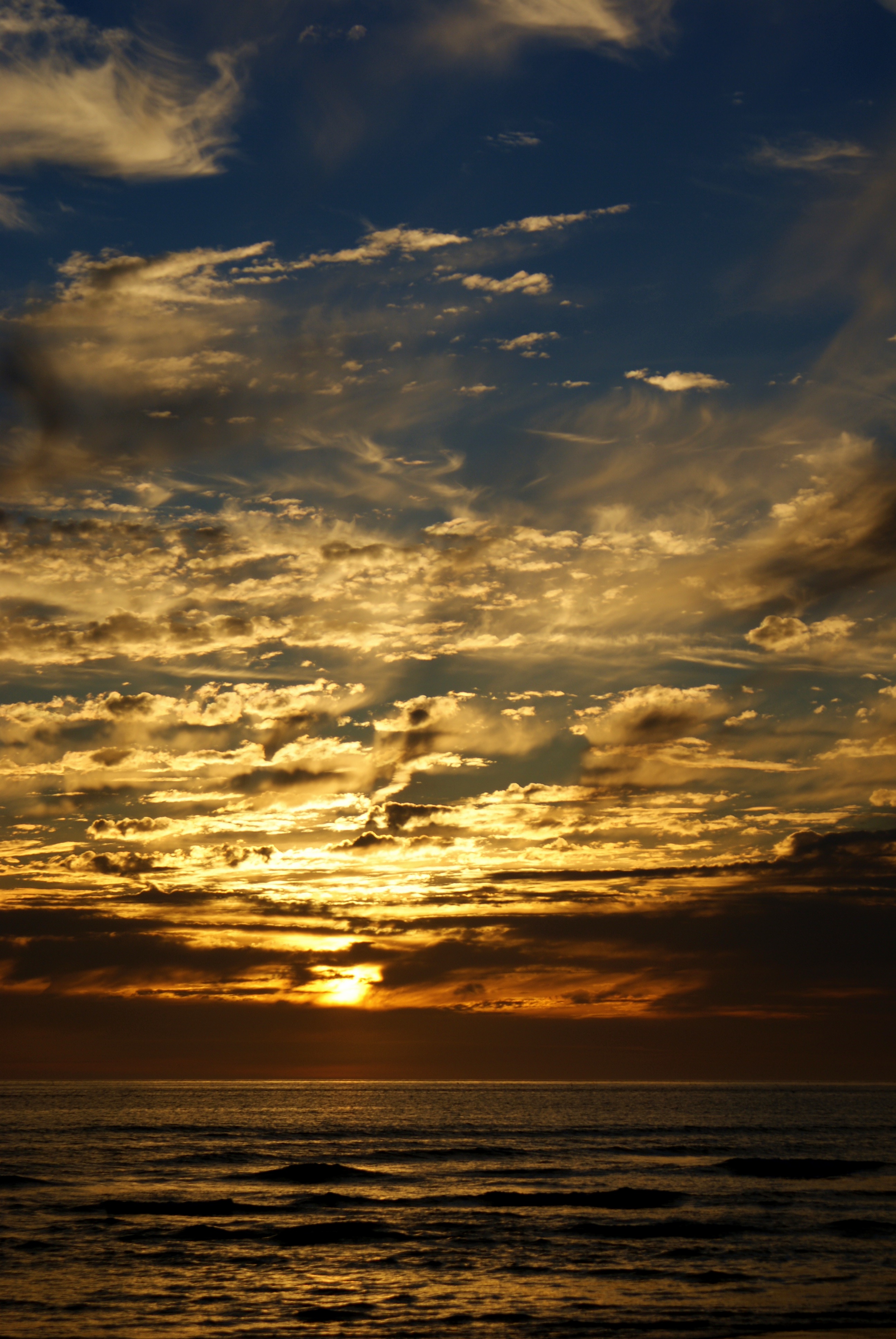 Free download wallpaper Sea, Dusk, Horizon, Twilight, Clouds, Sunset, Nature on your PC desktop