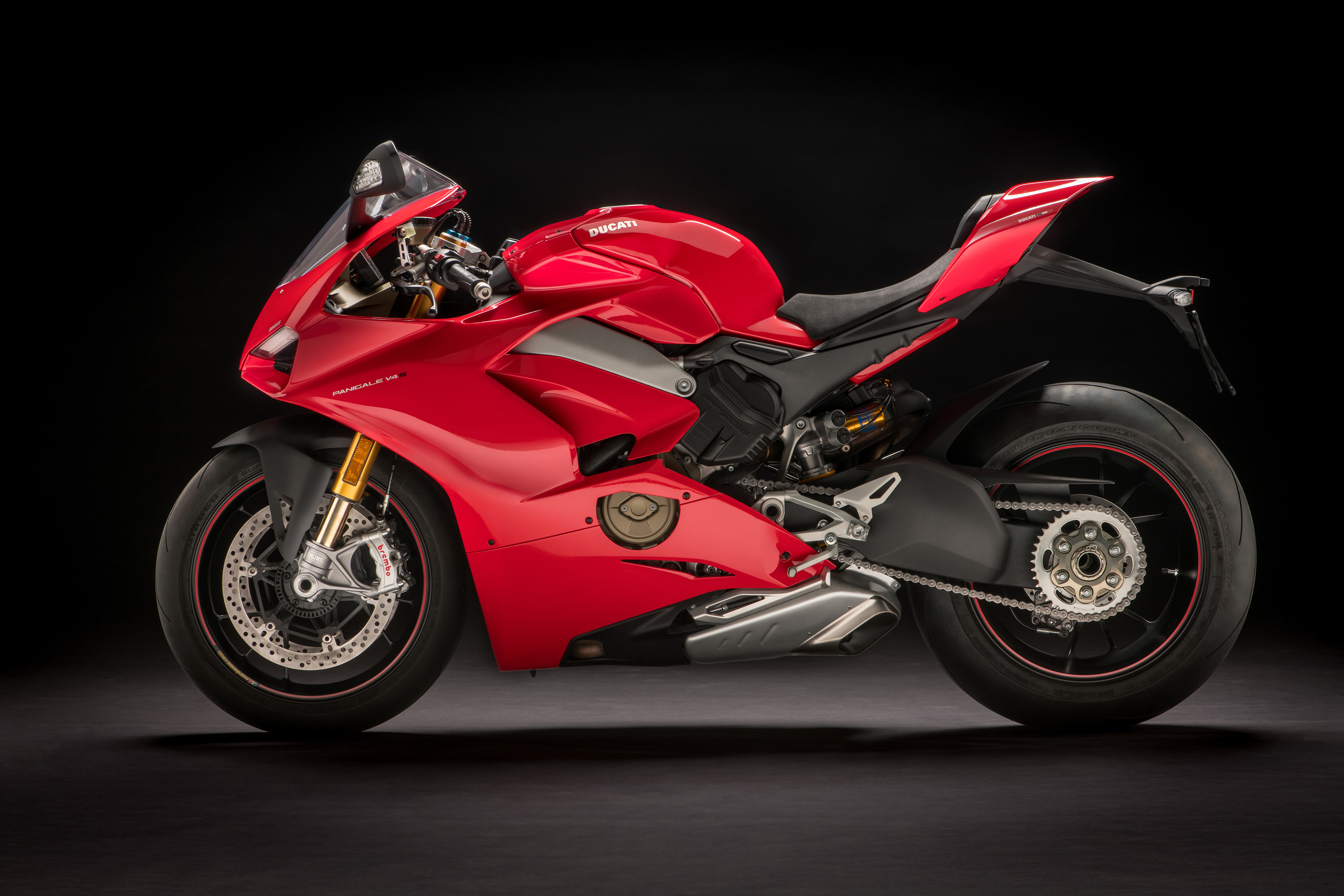 Завантажити шпалери Ducati Panigale V4 на телефон безкоштовно