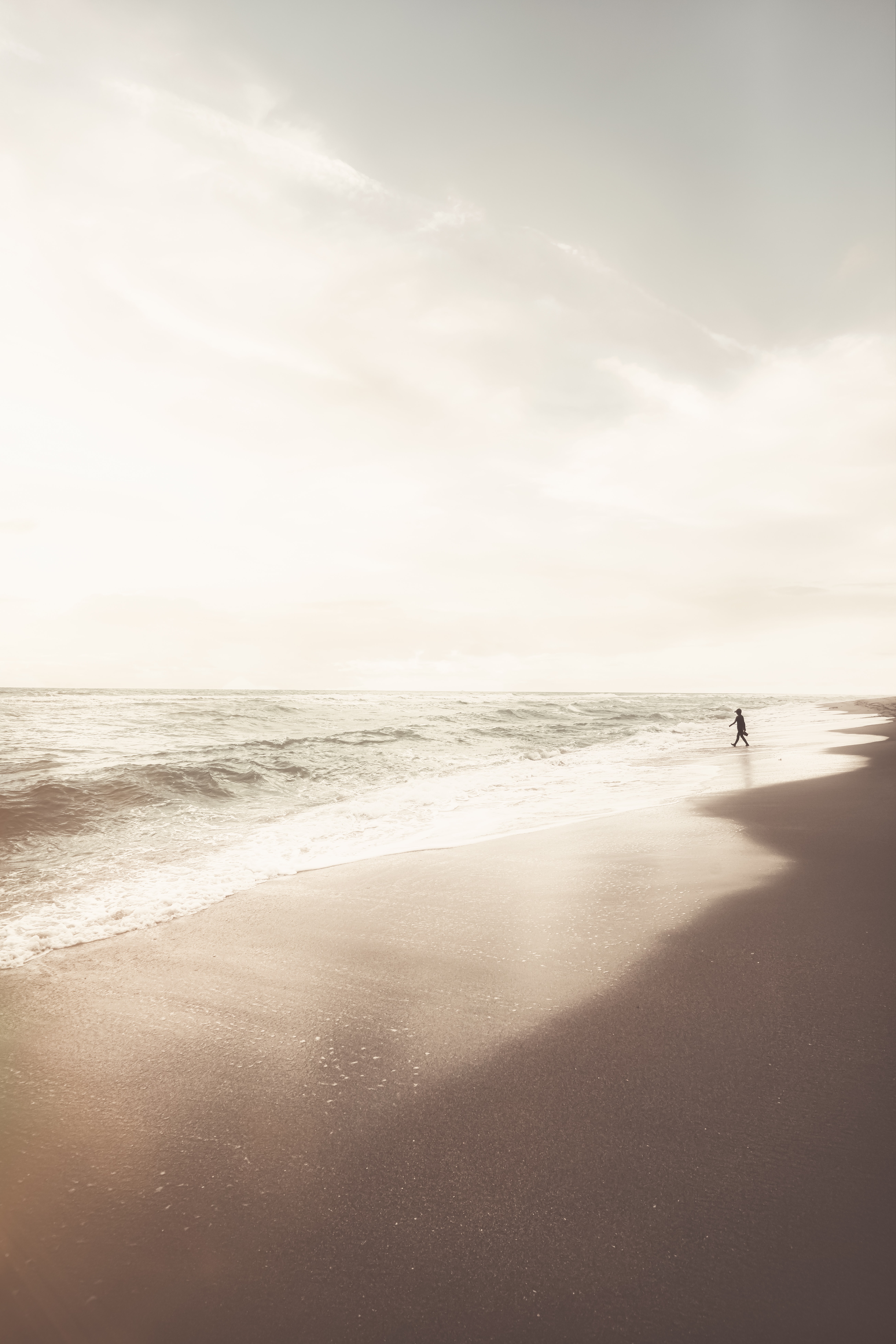 無料モバイル壁紙一人で, 寂しい, 海岸, 孤独, 自然, 寂しさ, ビーチをダウンロードします。