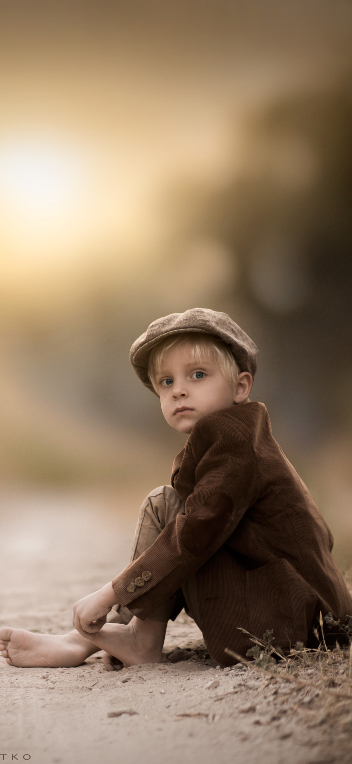 Download mobile wallpaper Blur, Child, Hat, Photography, Little Boy for free.