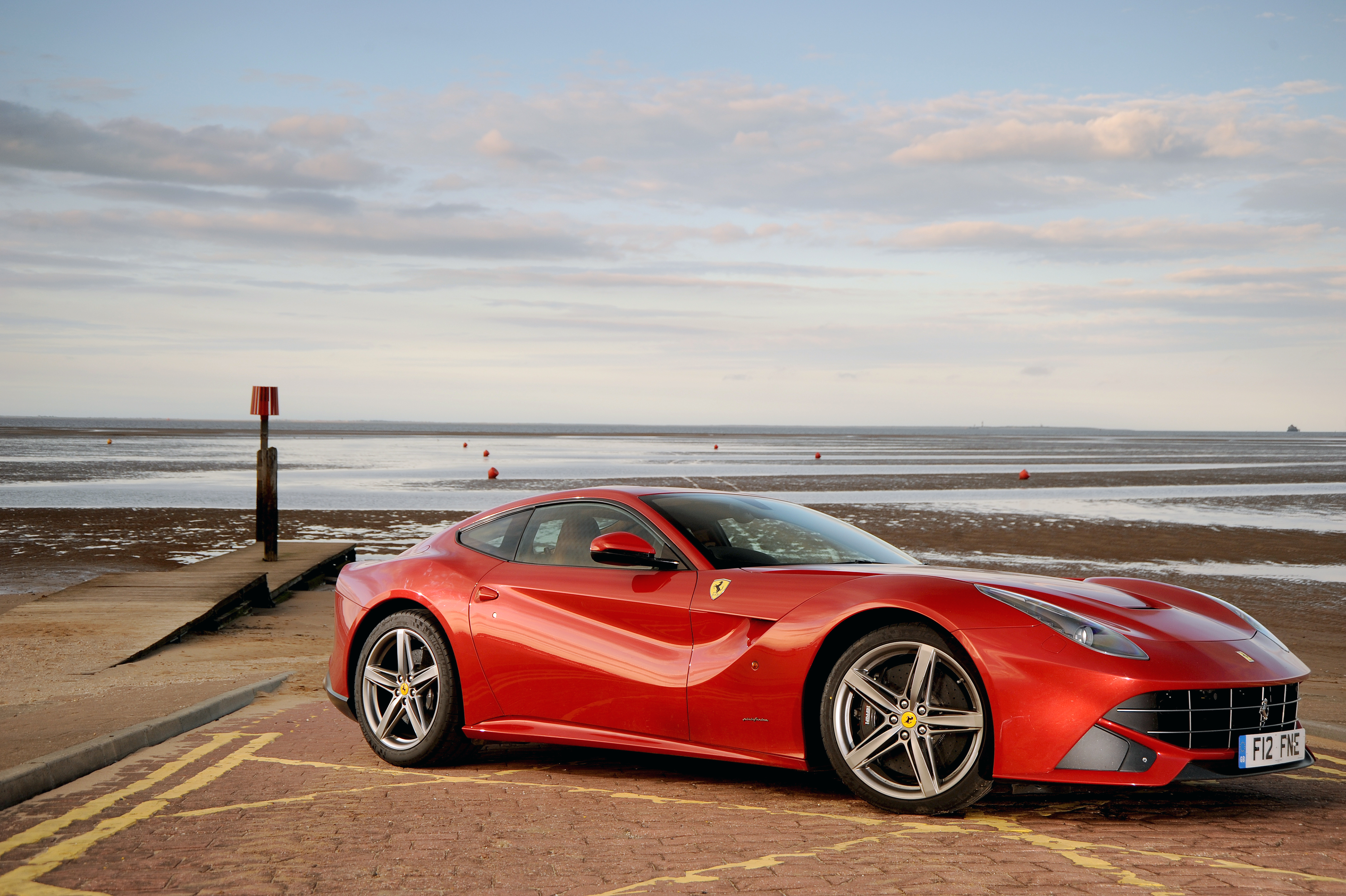Download mobile wallpaper Ferrari, Car, Supercar, Ferrari F12Berlinetta, Vehicles for free.