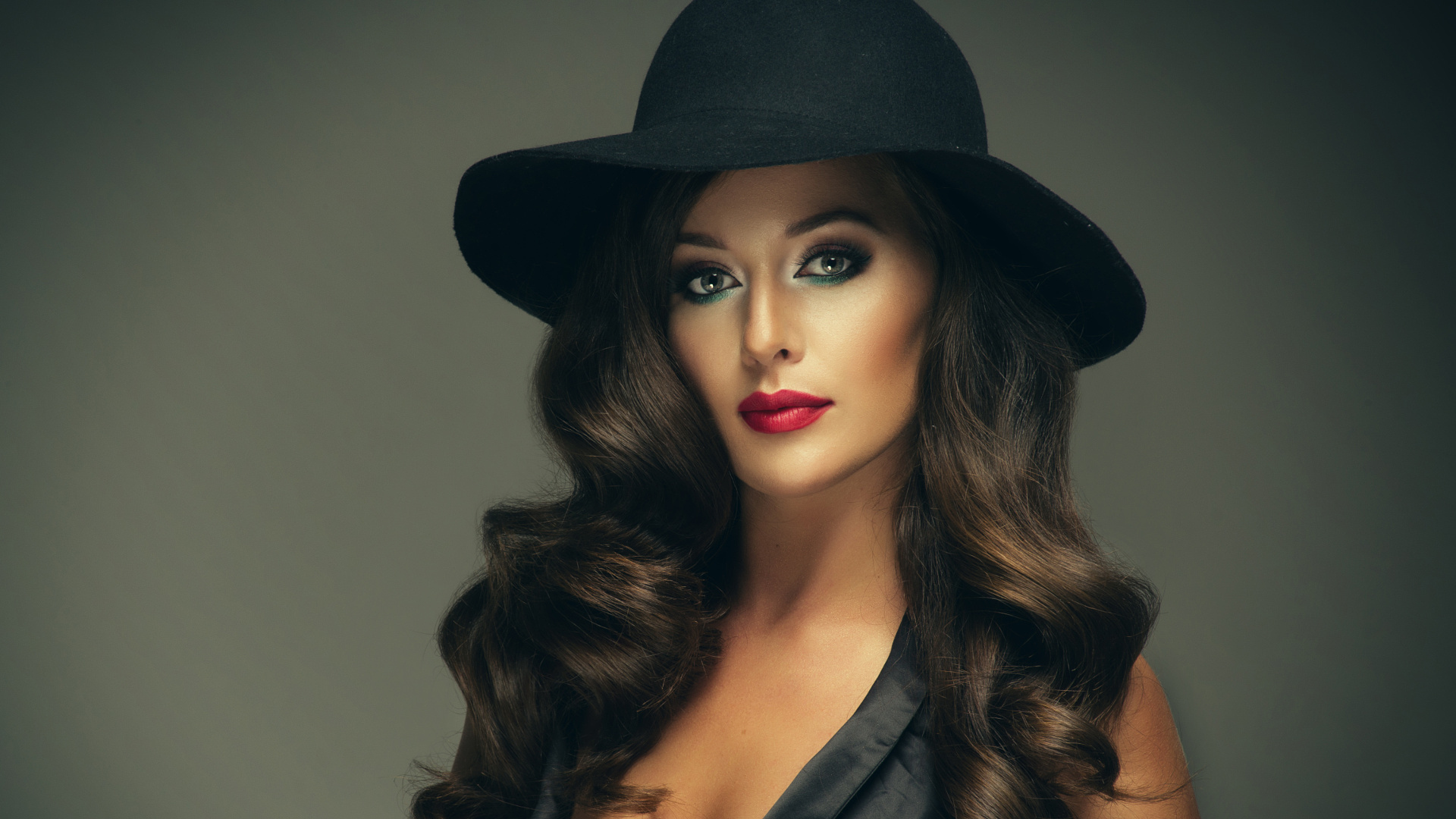 Download mobile wallpaper Hat, Model, Women, Black Hair, Lipstick for free.