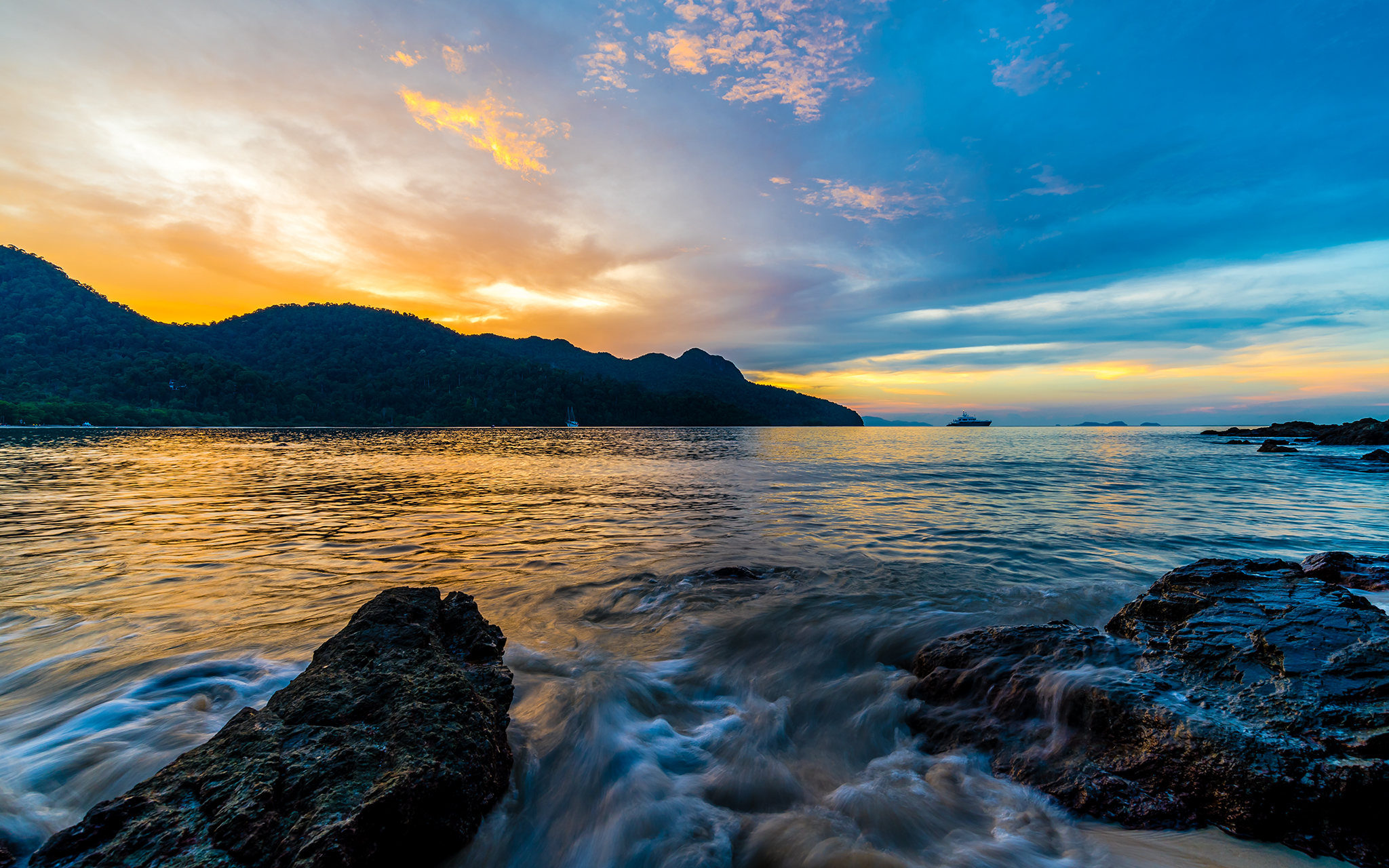 Descarga gratuita de fondo de pantalla para móvil de Mar, Océano, Atardecer, Tierra/naturaleza.