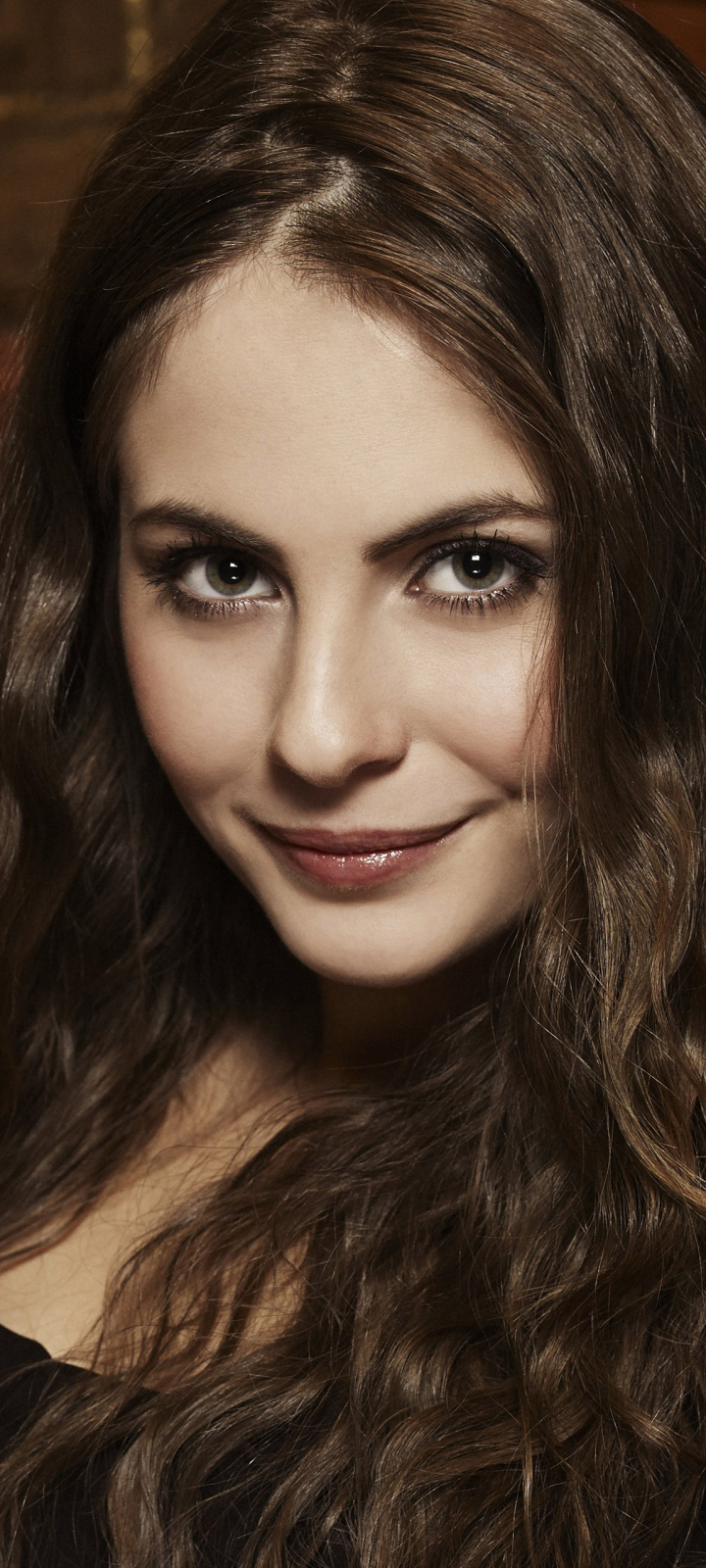 Download mobile wallpaper Face, Brunette, Green Eyes, American, Celebrity, Actress, Willa Holland for free.