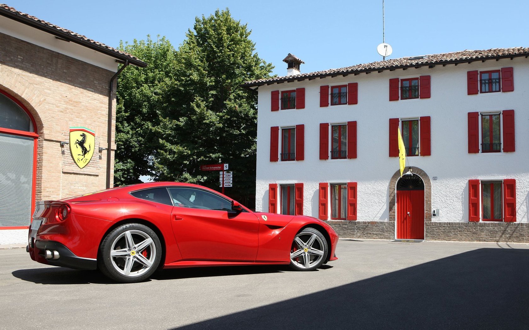 Baixe gratuitamente a imagem Ferrari, Veículos, Ferrari F12 Berlinetta na área de trabalho do seu PC