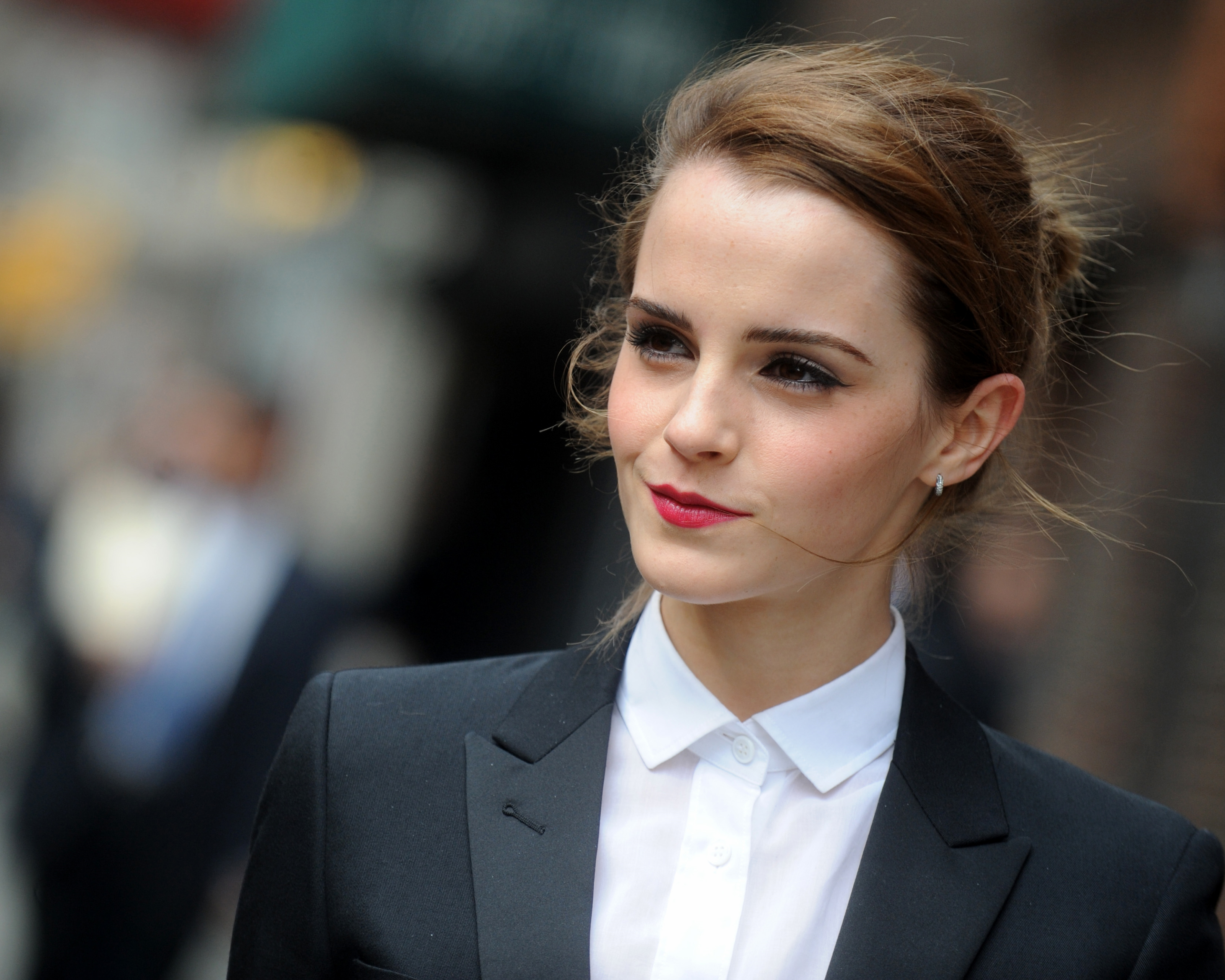 Handy-Wallpaper Berühmtheiten, Emma Watson kostenlos herunterladen.