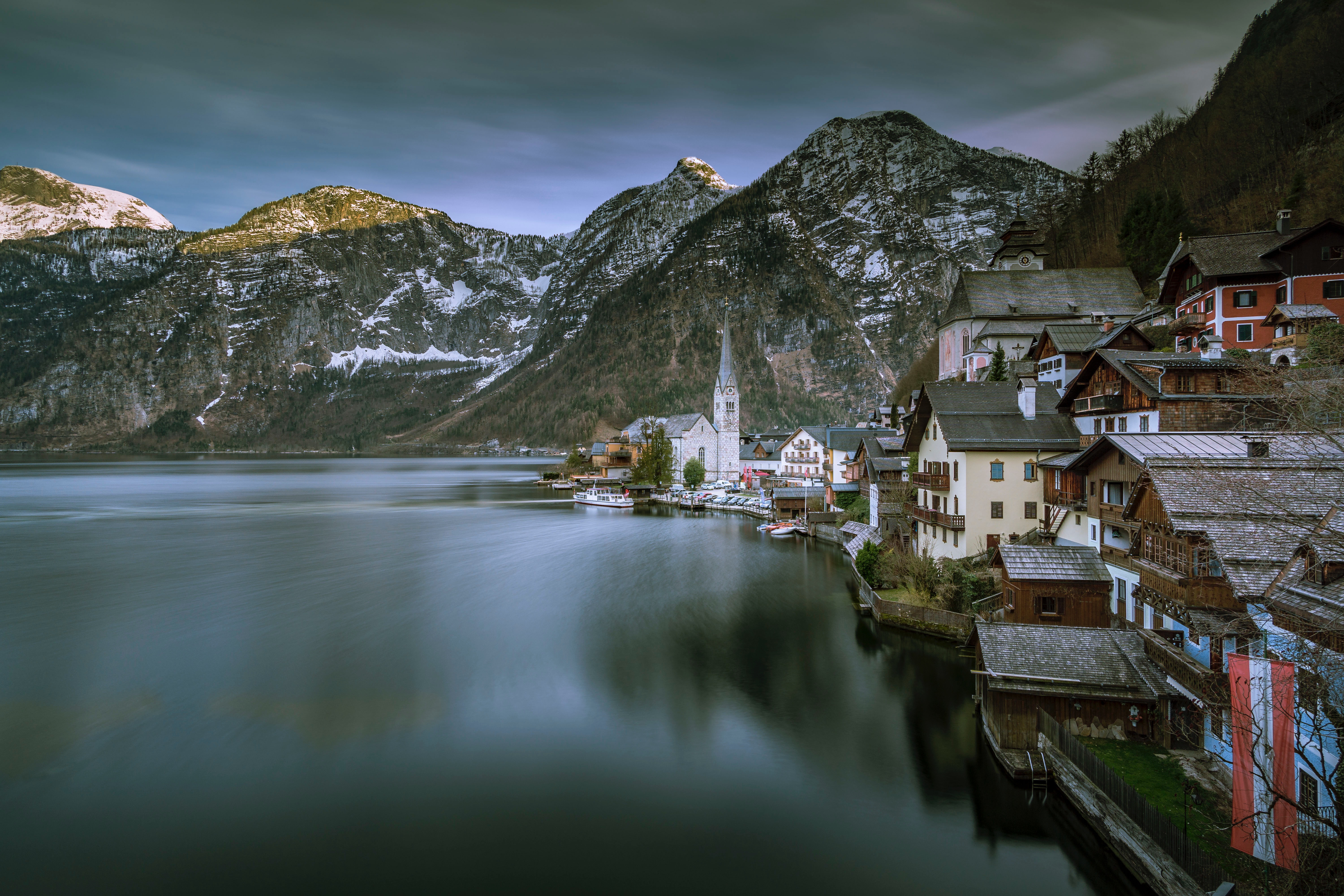Free download wallpaper Lake, Mountains, Building, Cities, Architecture, City on your PC desktop