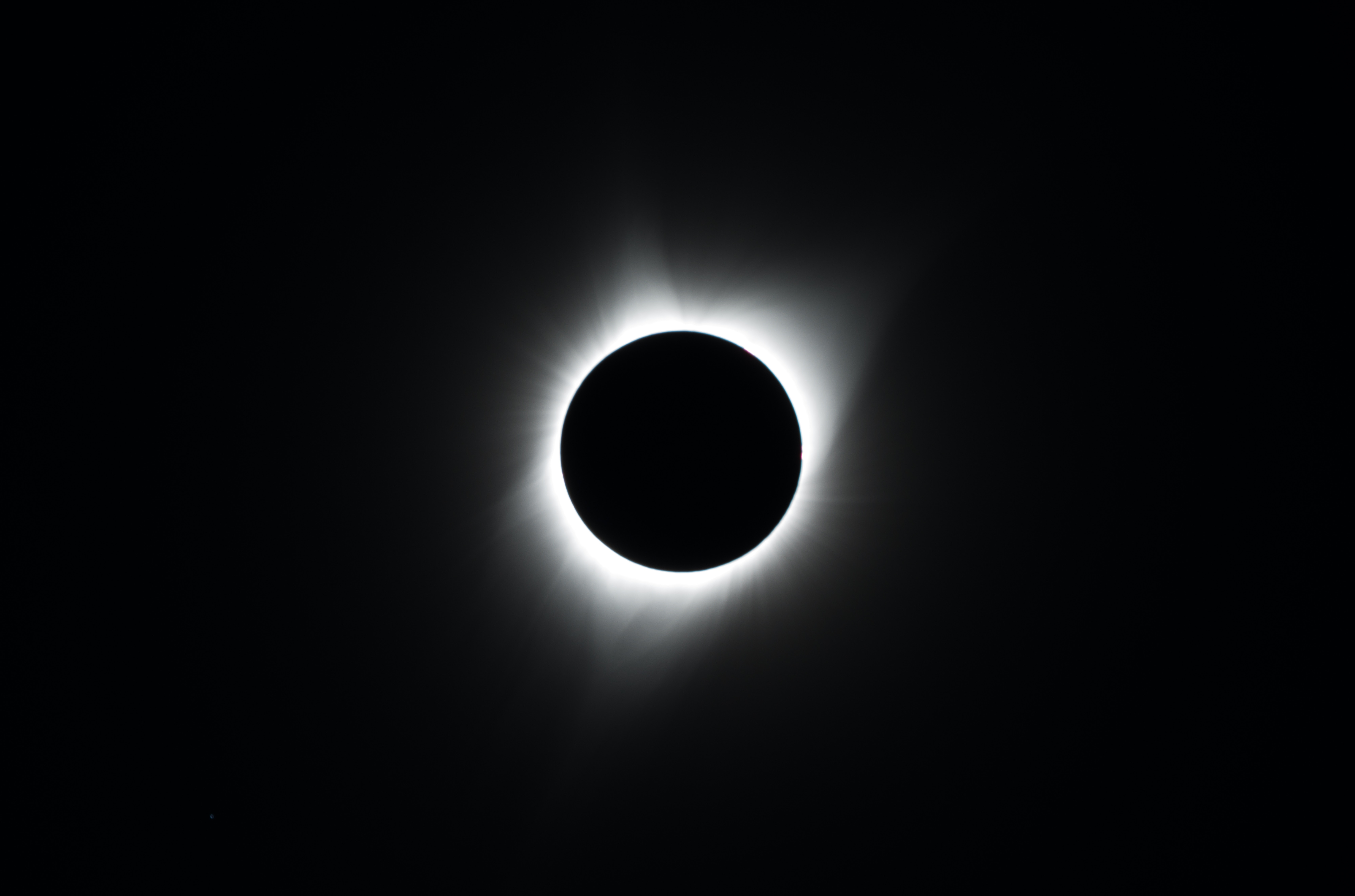 59622 Bild herunterladen übernachtung, mond, schwarz, ein kreis, kreis, finsternis, eclipse - Hintergrundbilder und Bildschirmschoner kostenlos