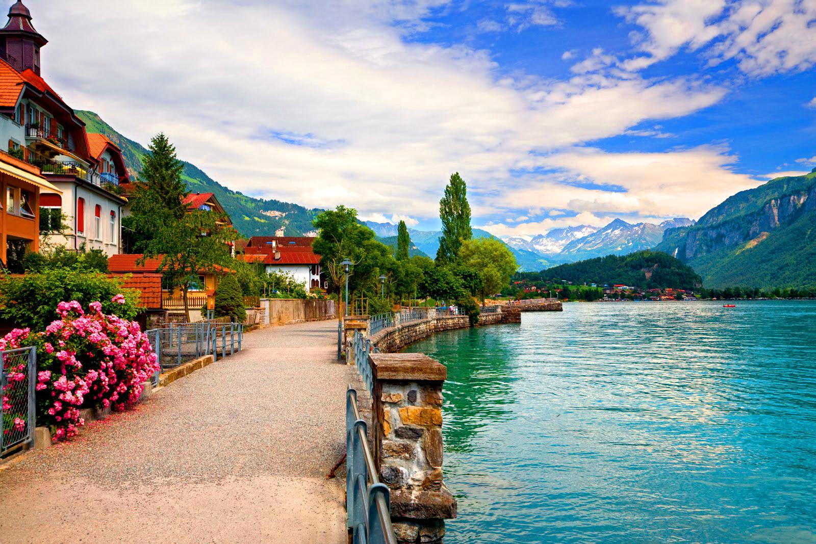 Free download wallpaper Mountain, Lake, House, Switzerland, Town, Man Made, Towns on your PC desktop