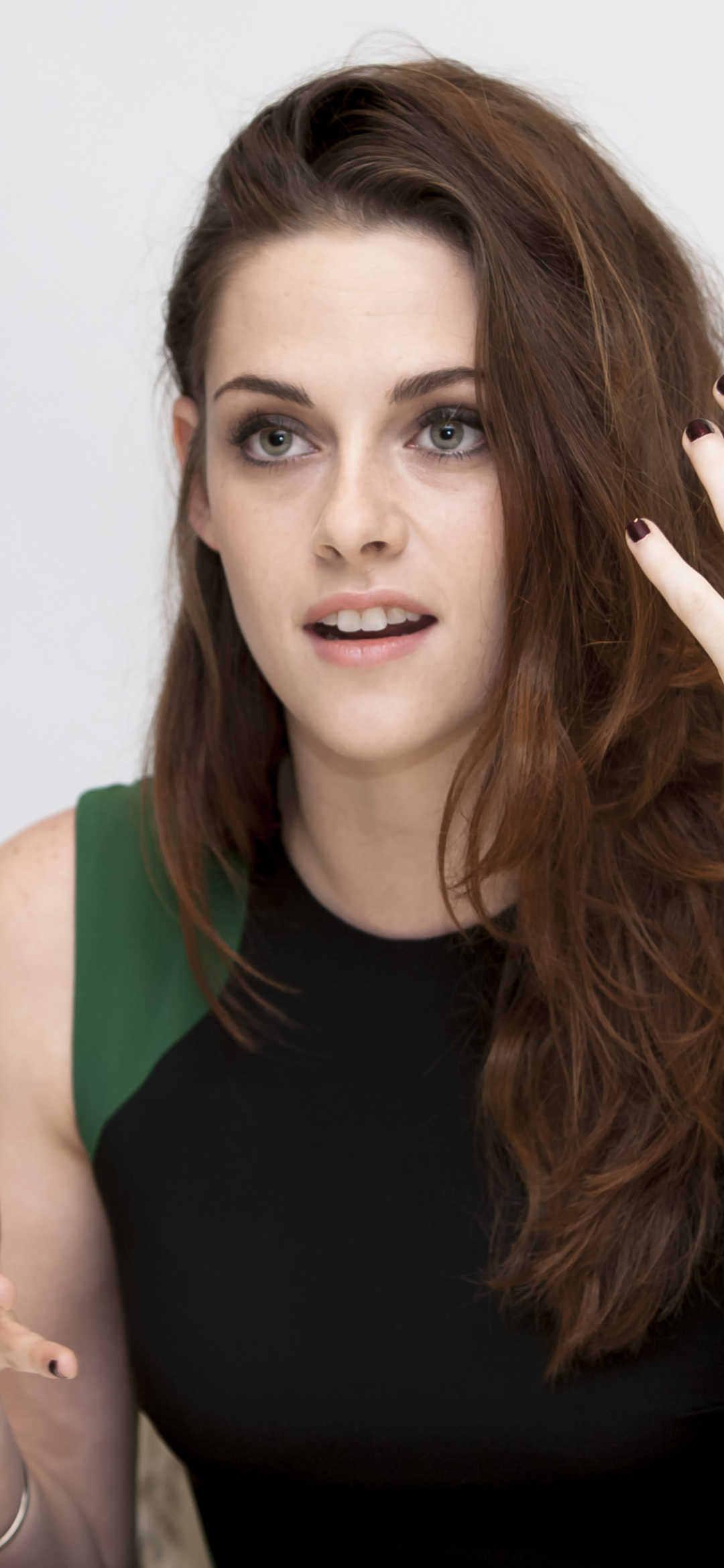 Handy-Wallpaper Kristen Stewart, Berühmtheiten kostenlos herunterladen.