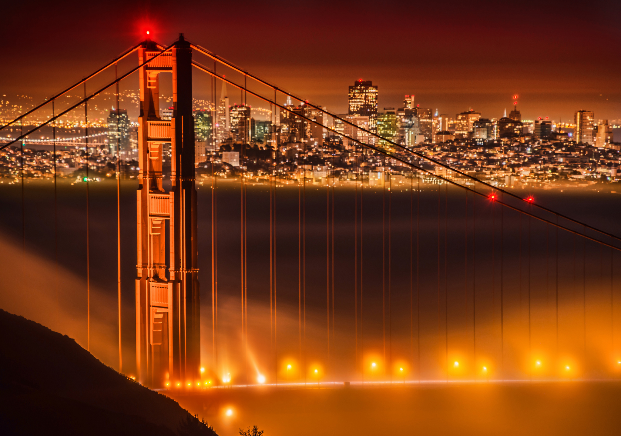無料モバイル壁紙橋, 街, 霧, ブリッジ, サンフランシスコ, ゴールデンゲート, 夜, アメリカ合衆国, マンメイドをダウンロードします。