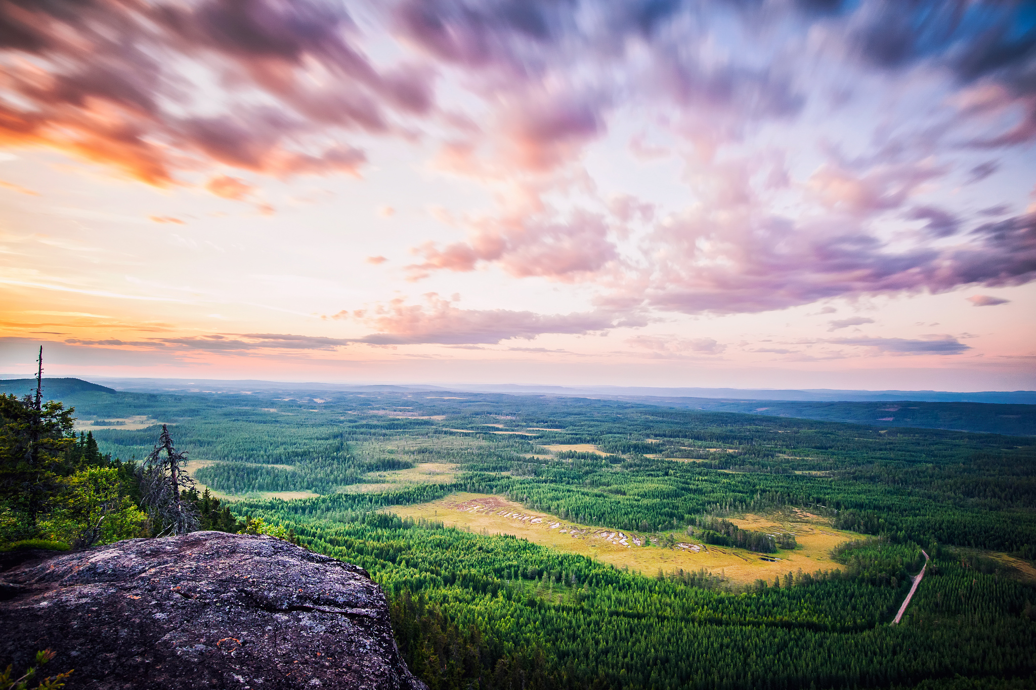 Handy-Wallpaper Landschaft, Wald, Erde/natur kostenlos herunterladen.