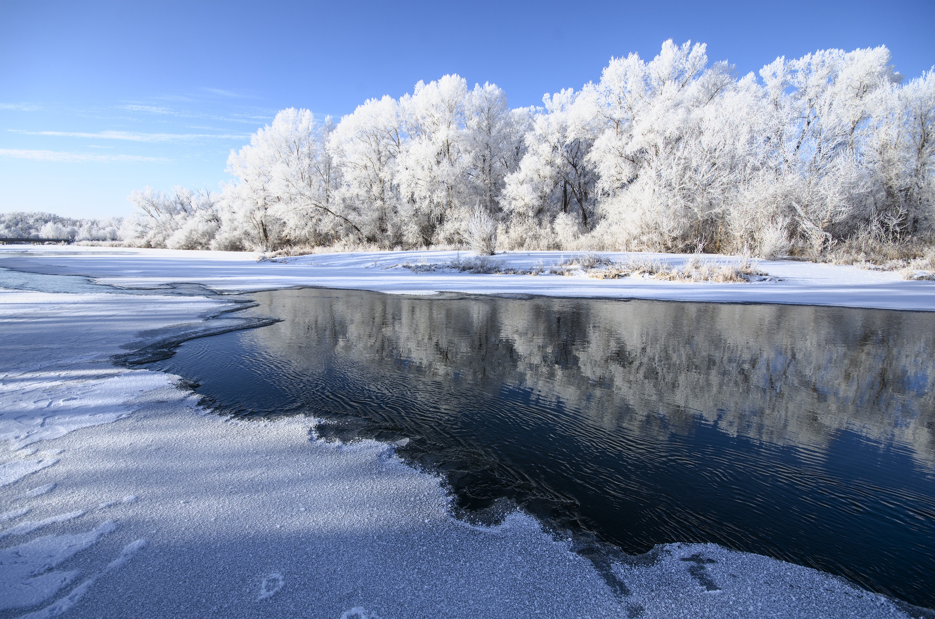 Download mobile wallpaper Winter, Earth, River for free.