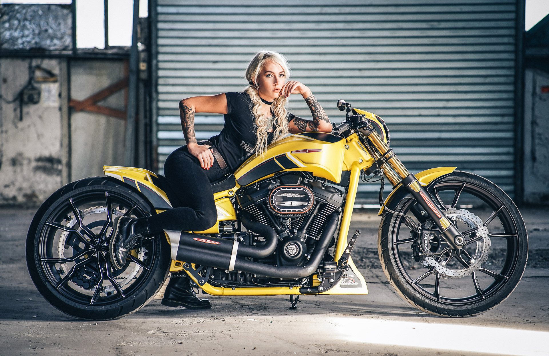 harley davidson, women, girls & motorcycles, custom motorcycle, thunderbike customs