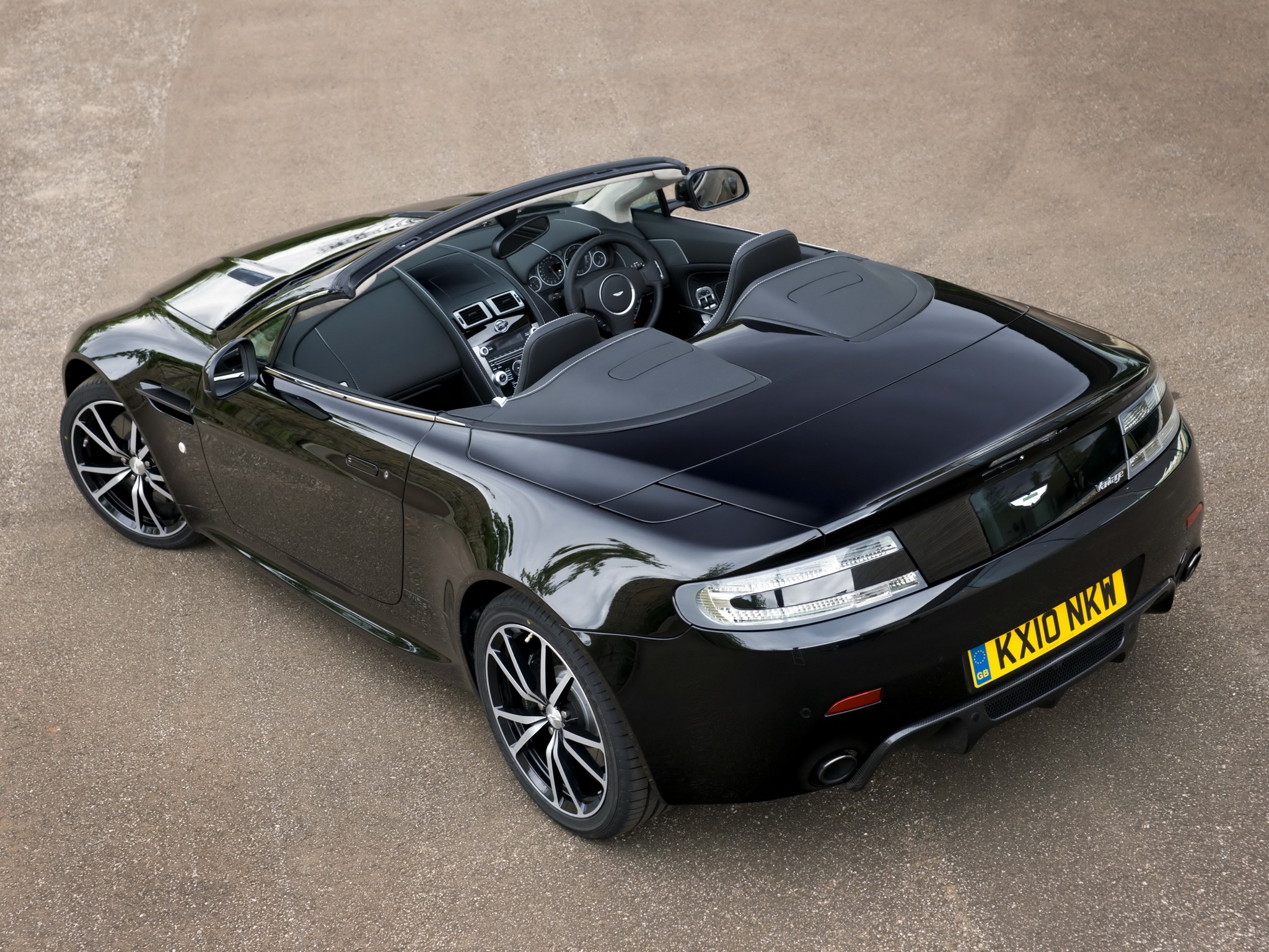 Free download wallpaper Auto, Cars, View From Above, Style, Cabriolet, 2010, V8, Aston Martin on your PC desktop