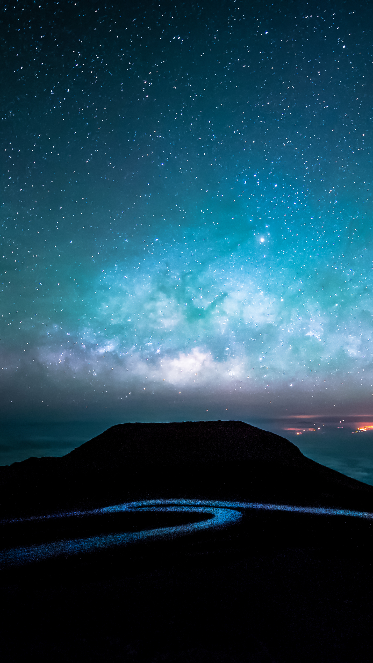 Download mobile wallpaper Sky, Stars, Night, Road, Starry Sky, Earth, Milky Way for free.