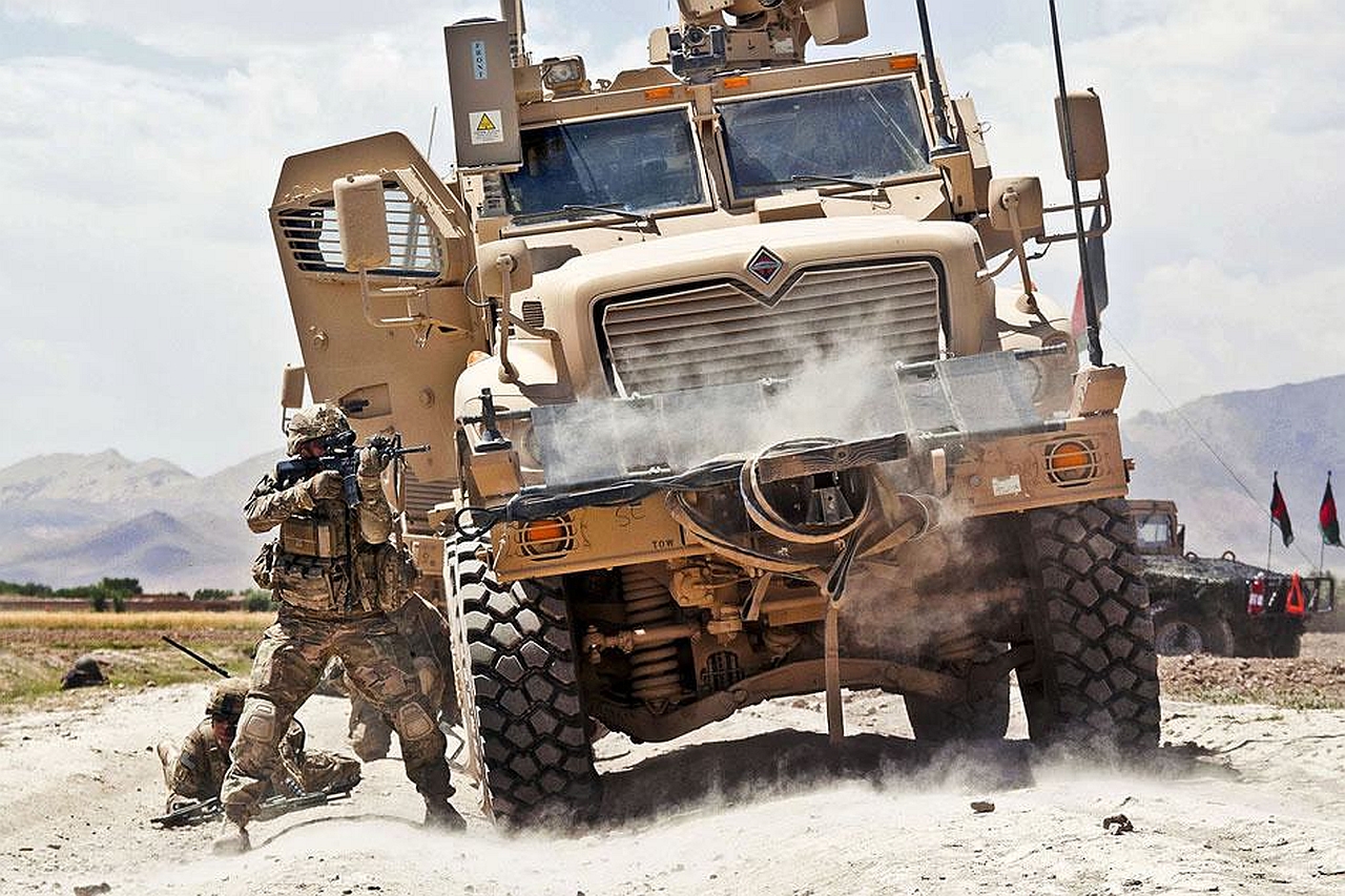 Free download wallpaper Military, Vehicle on your PC desktop