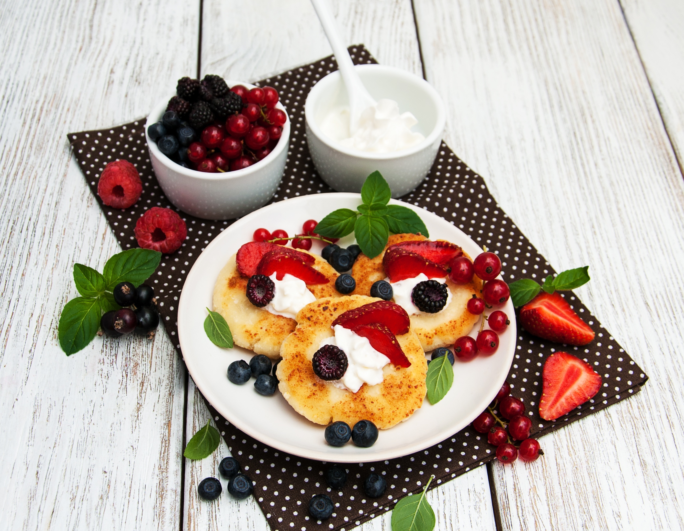 Free download wallpaper Food, Blueberry, Berry, Fruit, Breakfast, Currants on your PC desktop