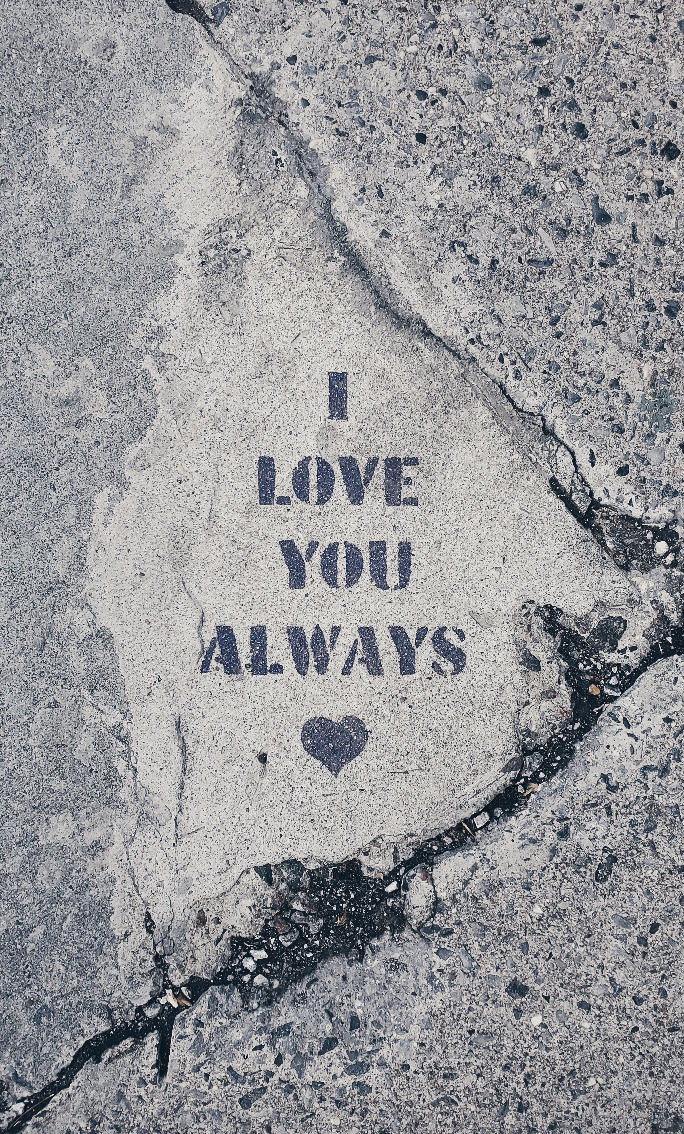 android heart, asphalt, words, love, inscription