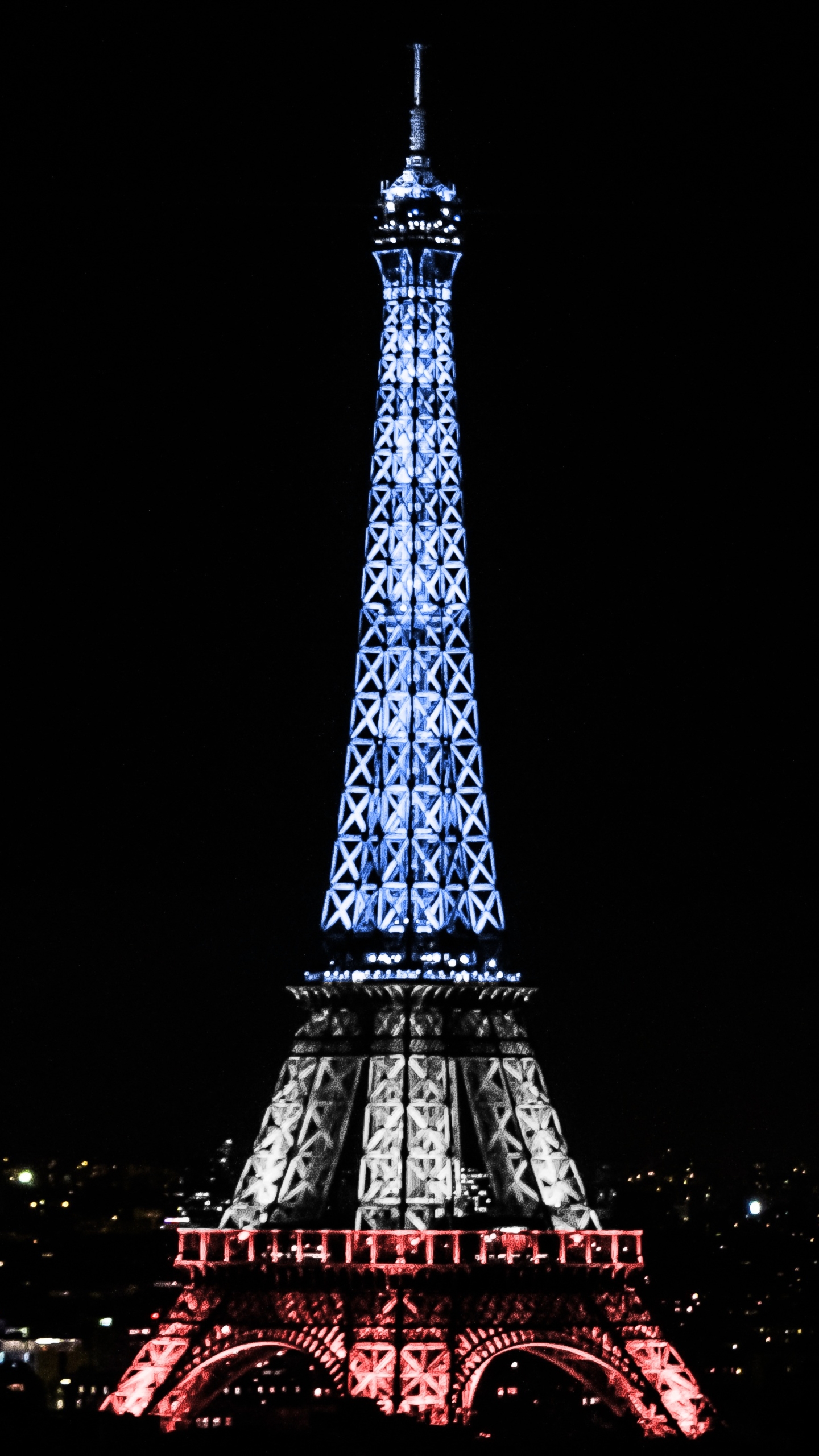 PCデスクトップにパリ, エッフェル塔, モニュメント, 光, フランス, 記念碑, 夜, マンメイド画像を無料でダウンロード
