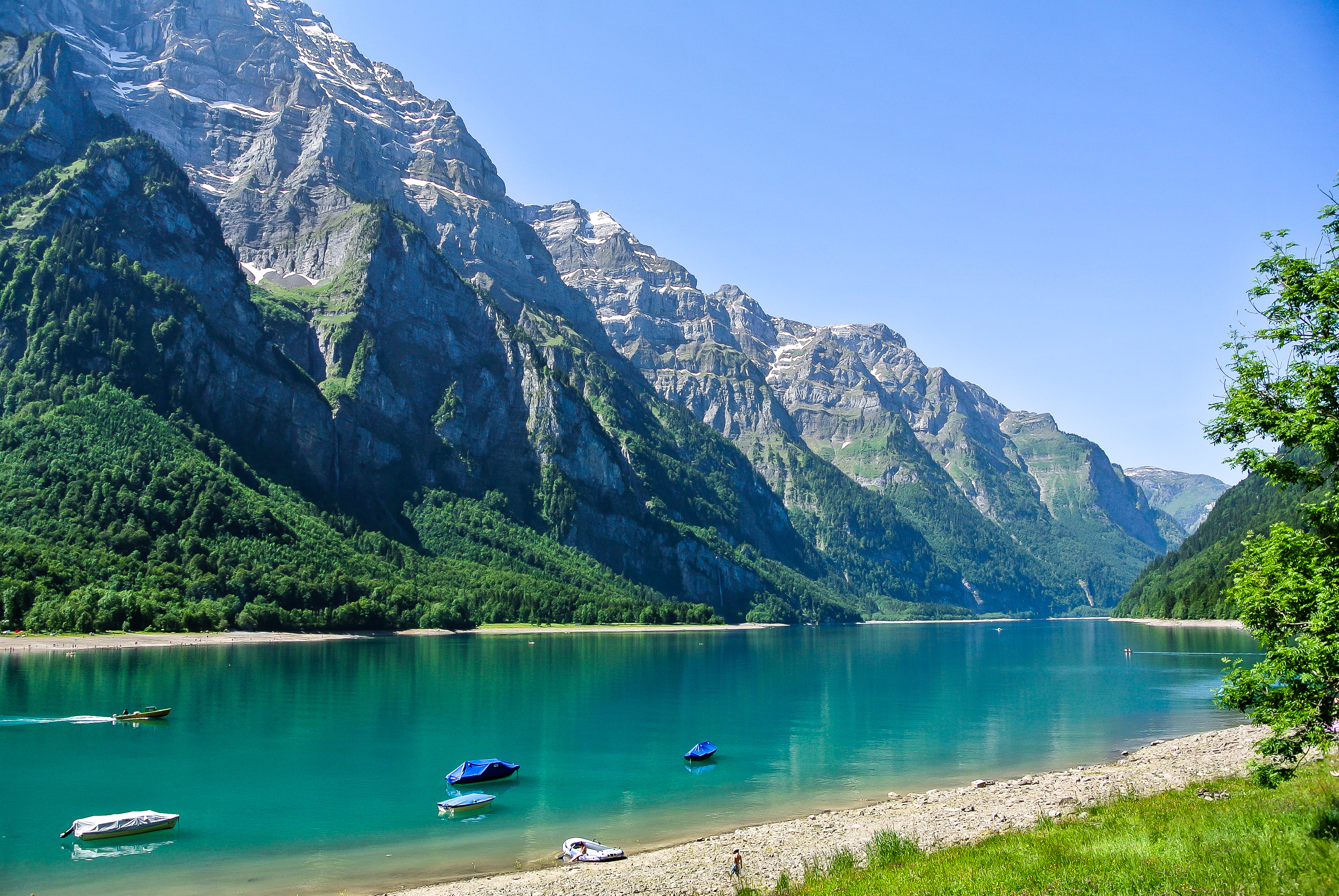 Download mobile wallpaper Klöntalersee, Switzerland, Lakes, Lake, Photography, Mountain for free.