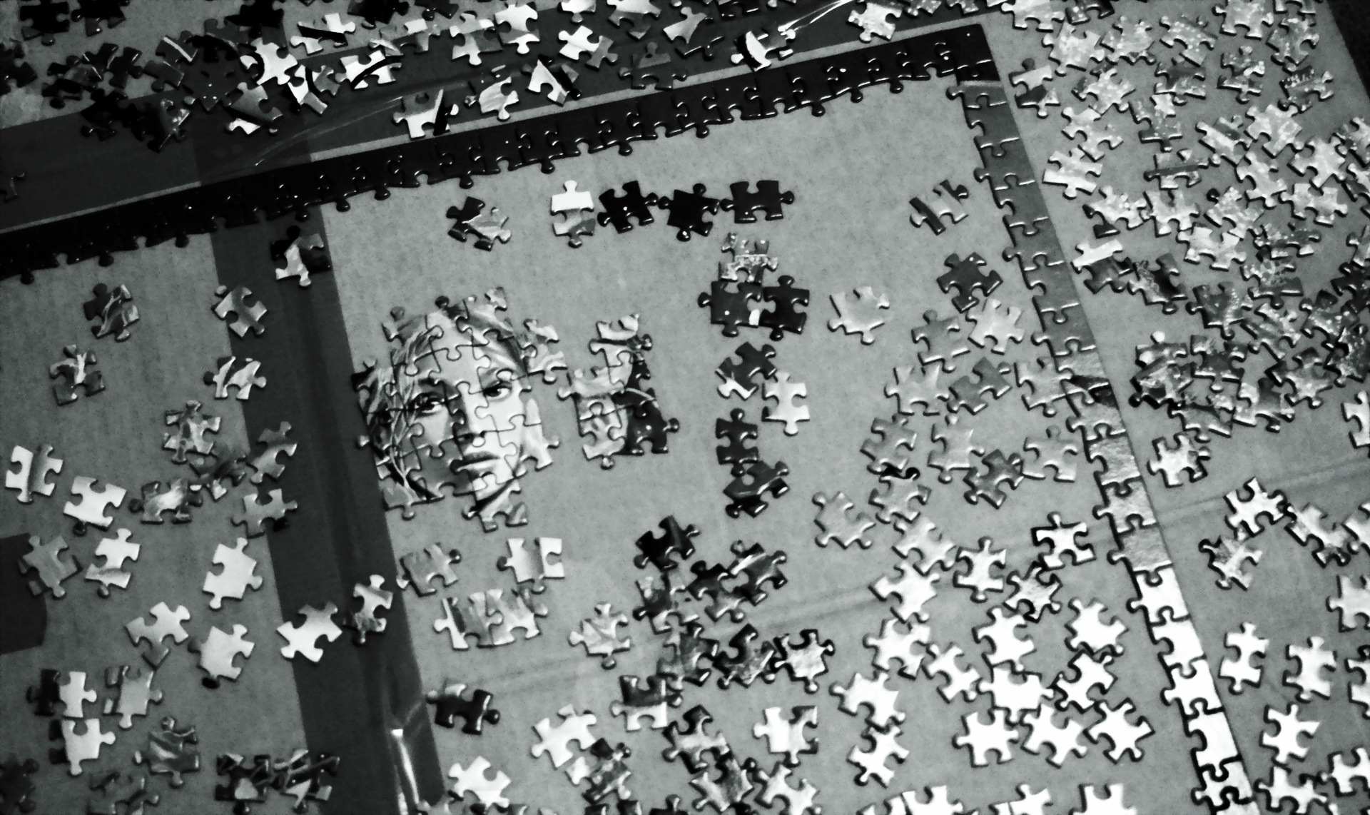 Download mobile wallpaper Game, Puzzle, Black & White for free.