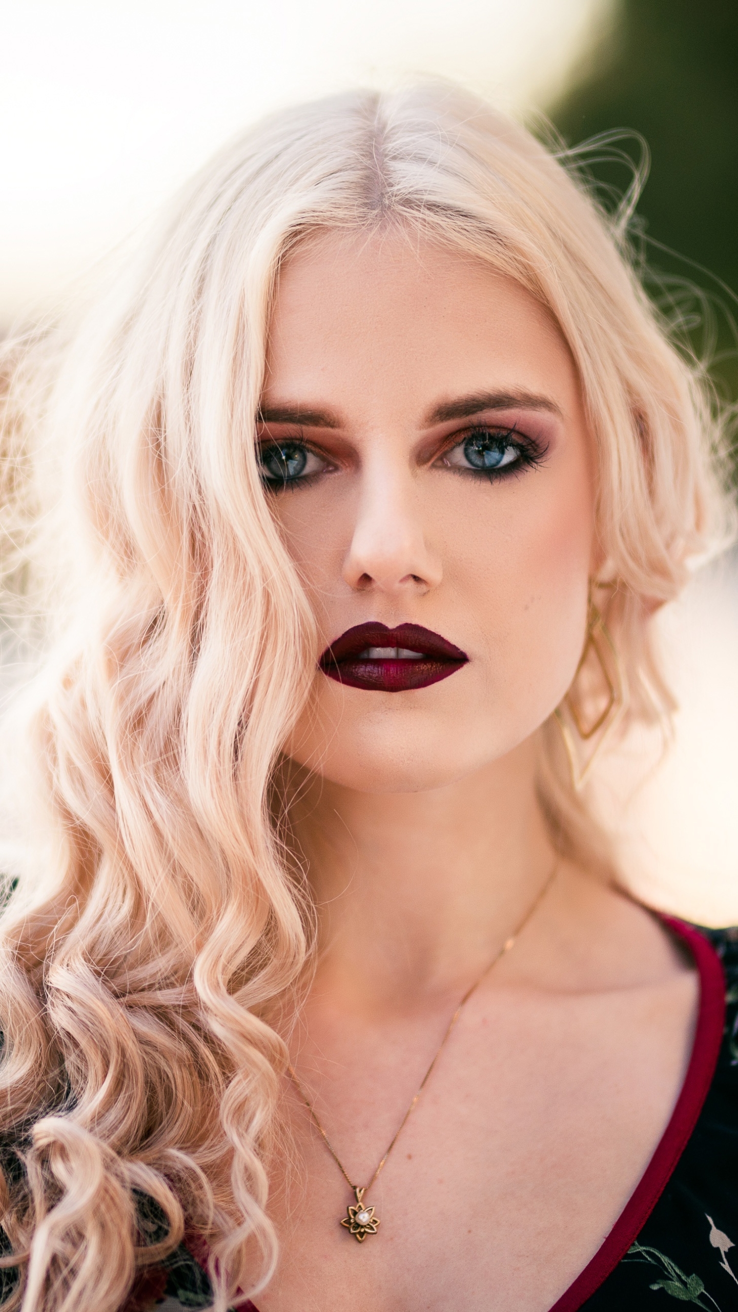 Download mobile wallpaper Blonde, Model, Women, Blue Eyes, Lipstick for free.