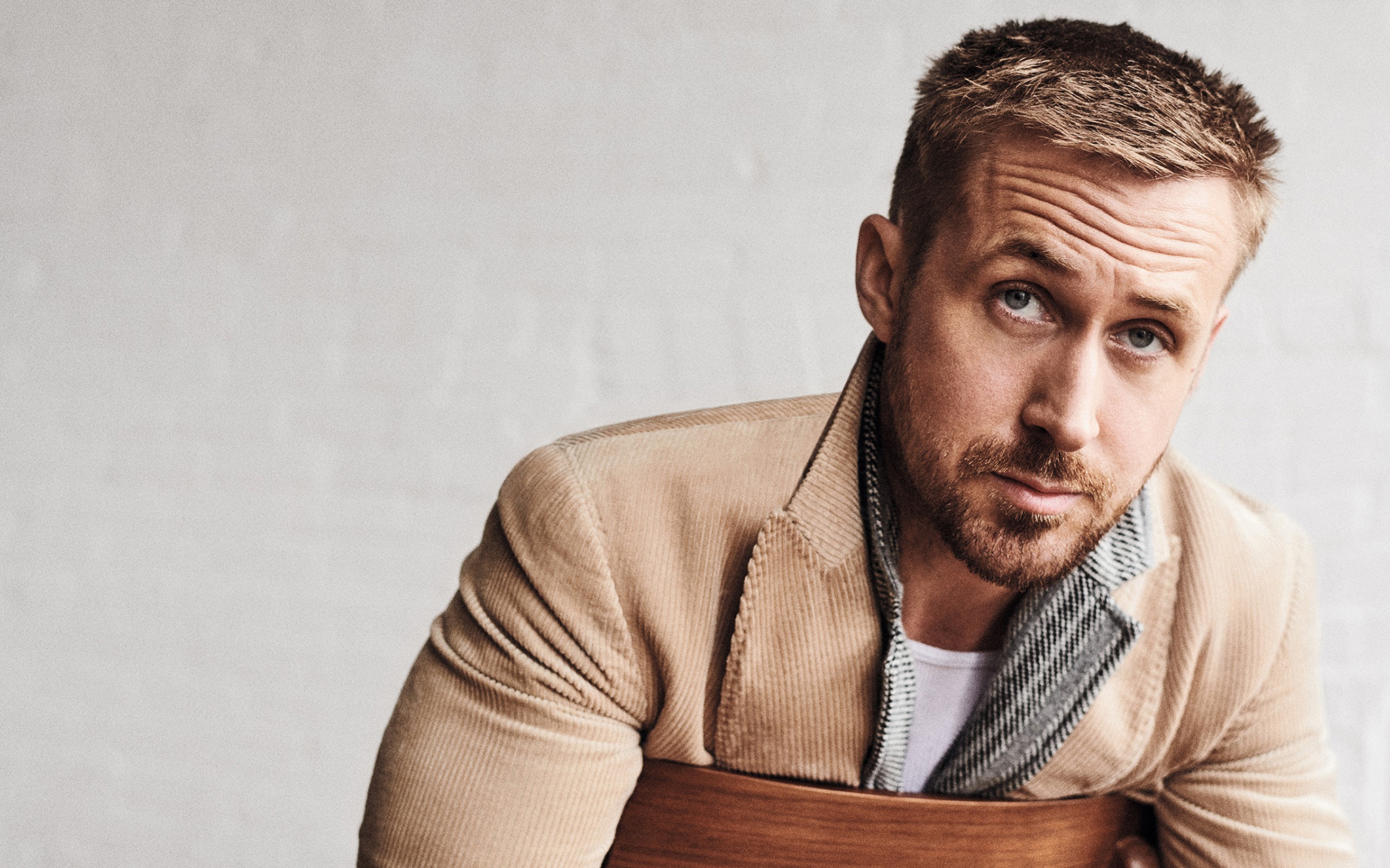 Descarga gratis la imagen Ryan Gosling, Canadiense, Celebridades, Actor en el escritorio de tu PC